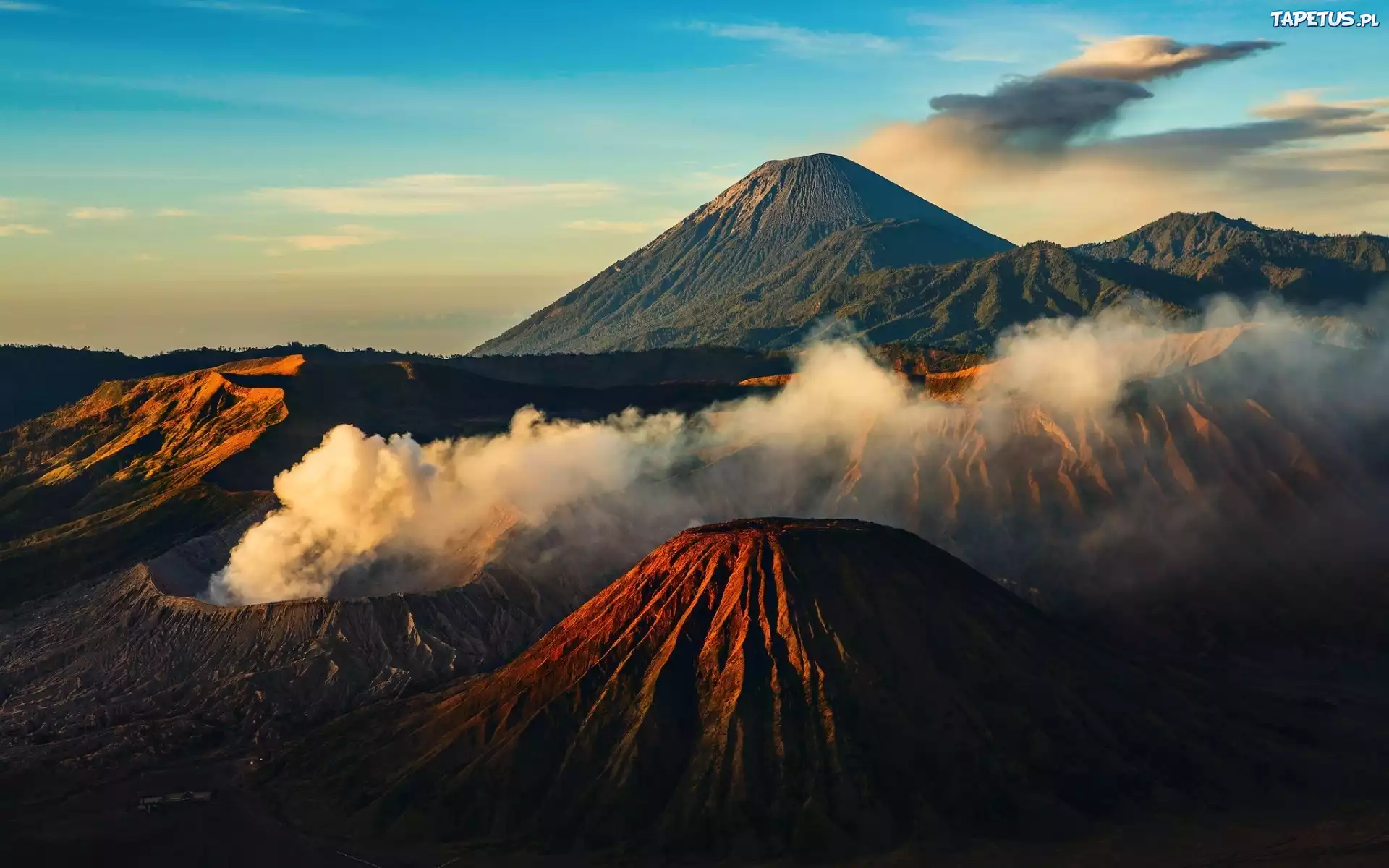 Indonezja, Wulkany, Góry