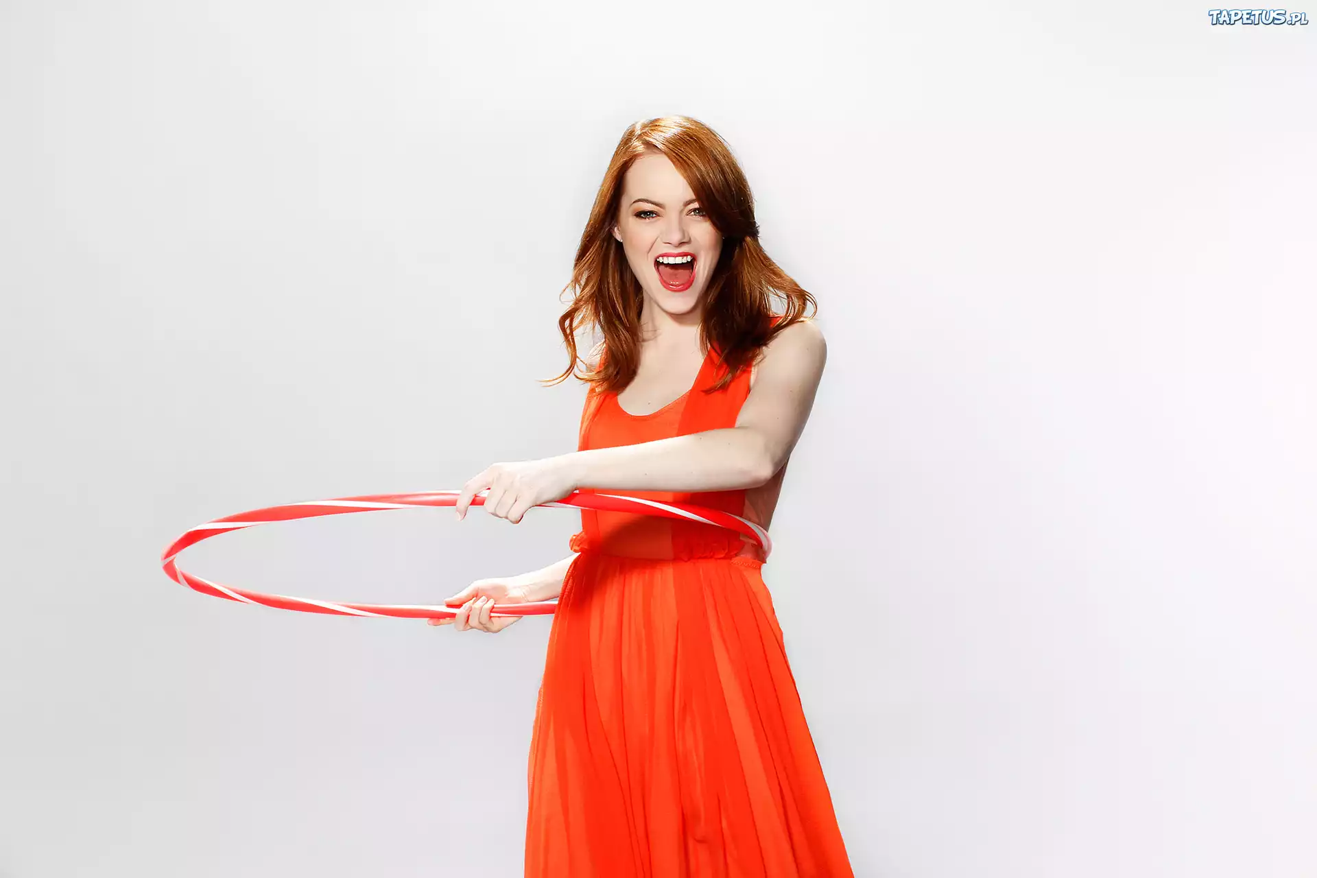 Emma Stone, Hula hop