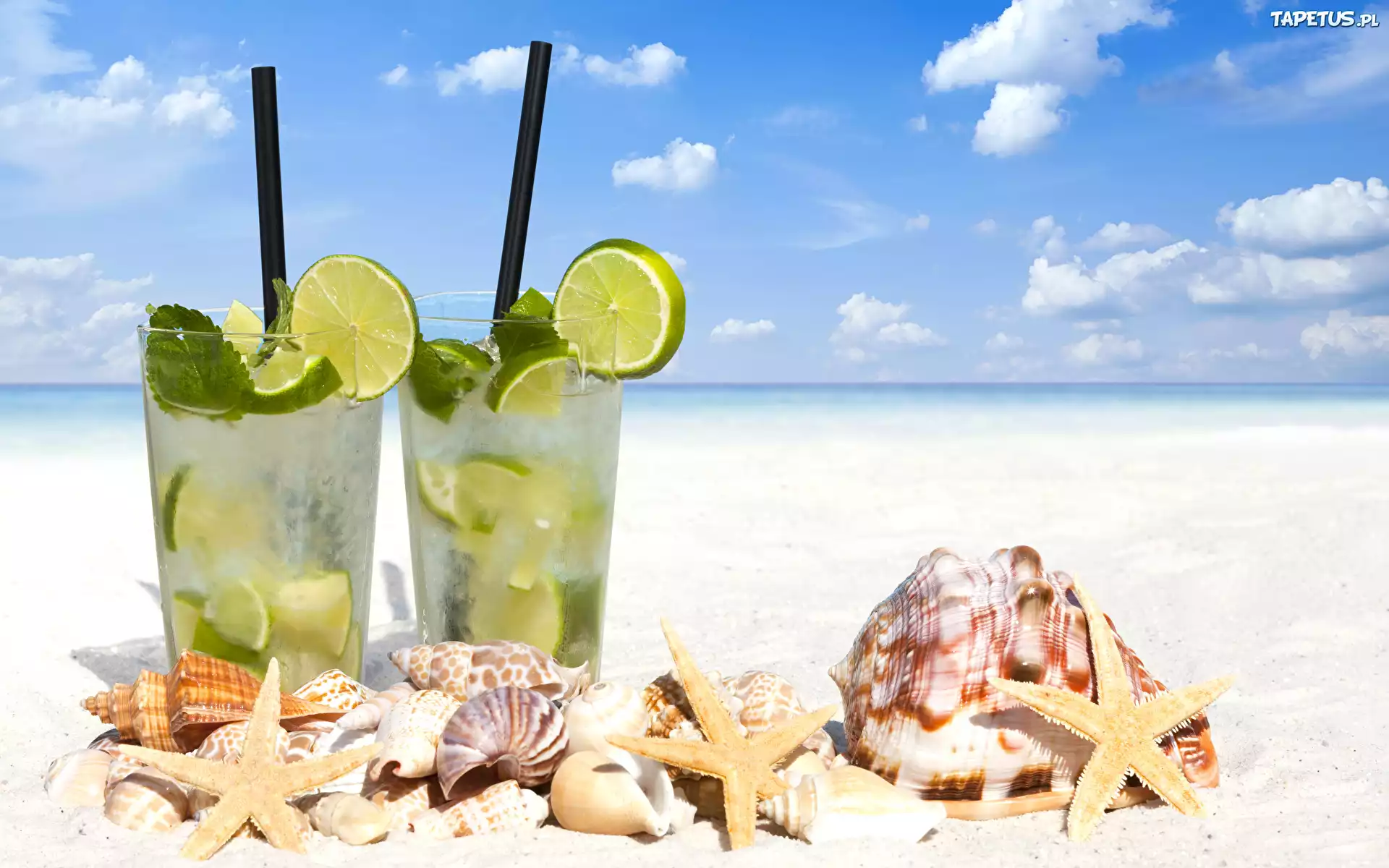 Drinki, Muszle, Rozgwiazdy, Plaża, Morze, Chmury, Niebo, Szklanki, Lód, Limonka