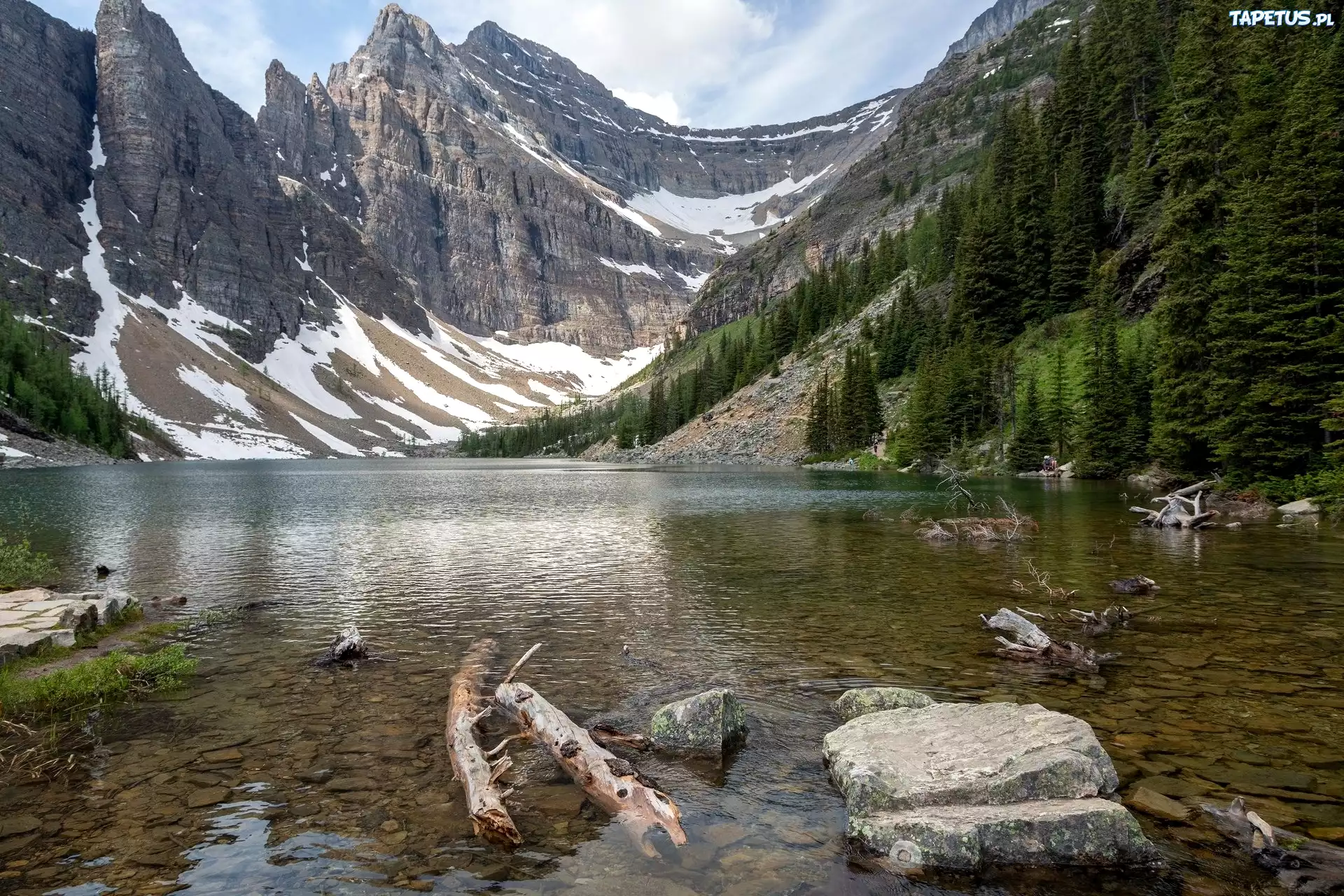 Góry, Jezioro Agnes, Park Narodowy Banff, Drzewa, Kamienie, Śnieg, Prowincja Alberta, Kanada