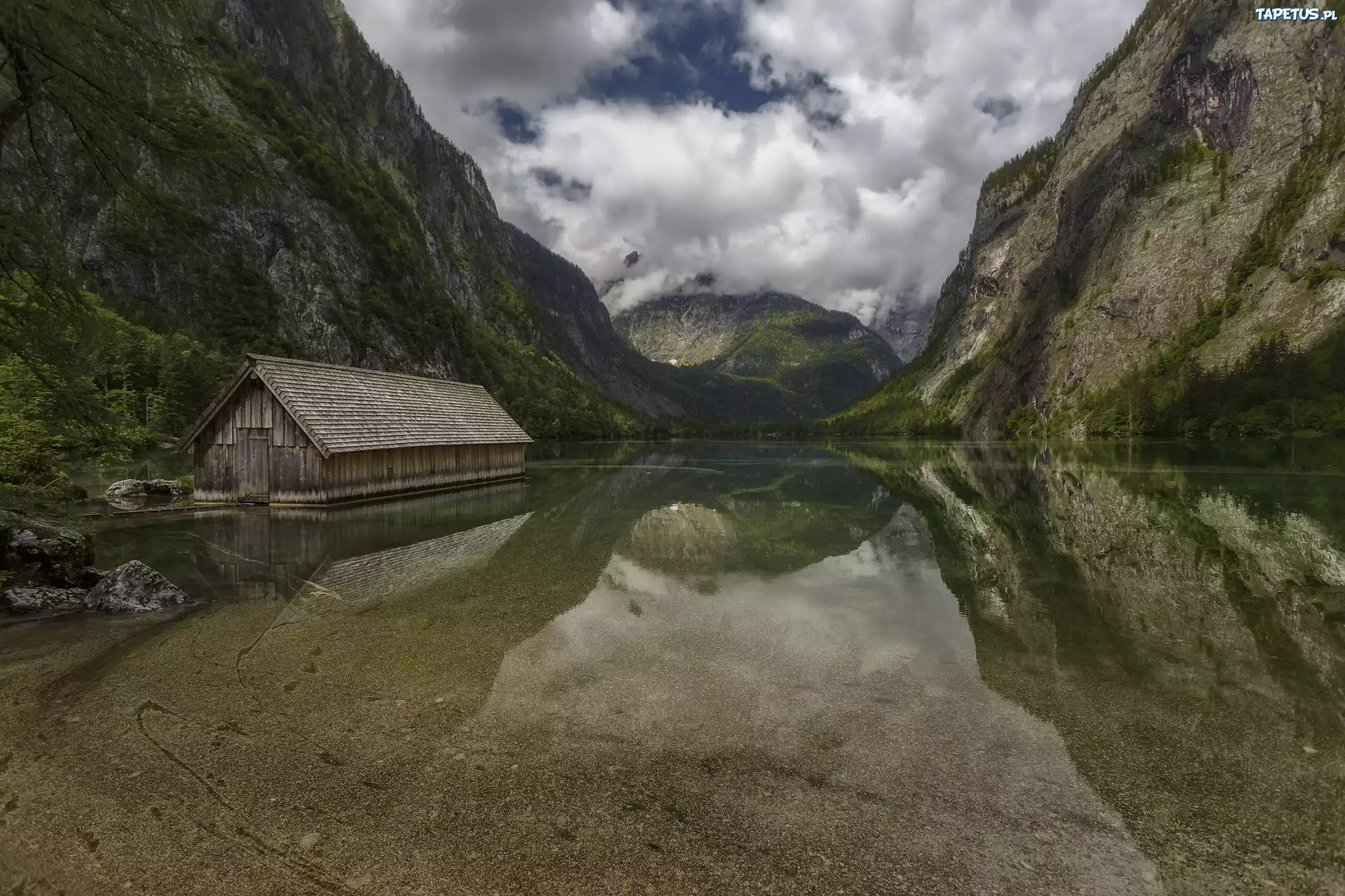 Jezioro Obersee, Kamienie, Góry Alpy, Drewniana, Szopa, Domek, Park Narodowy Berchtesgaden, Bawaria, Niemcy
