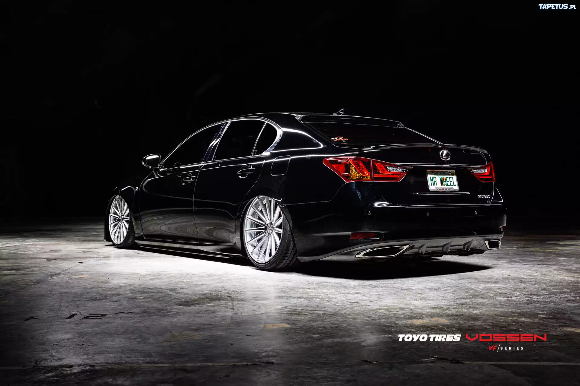 Czarny, Lexus Seria GS