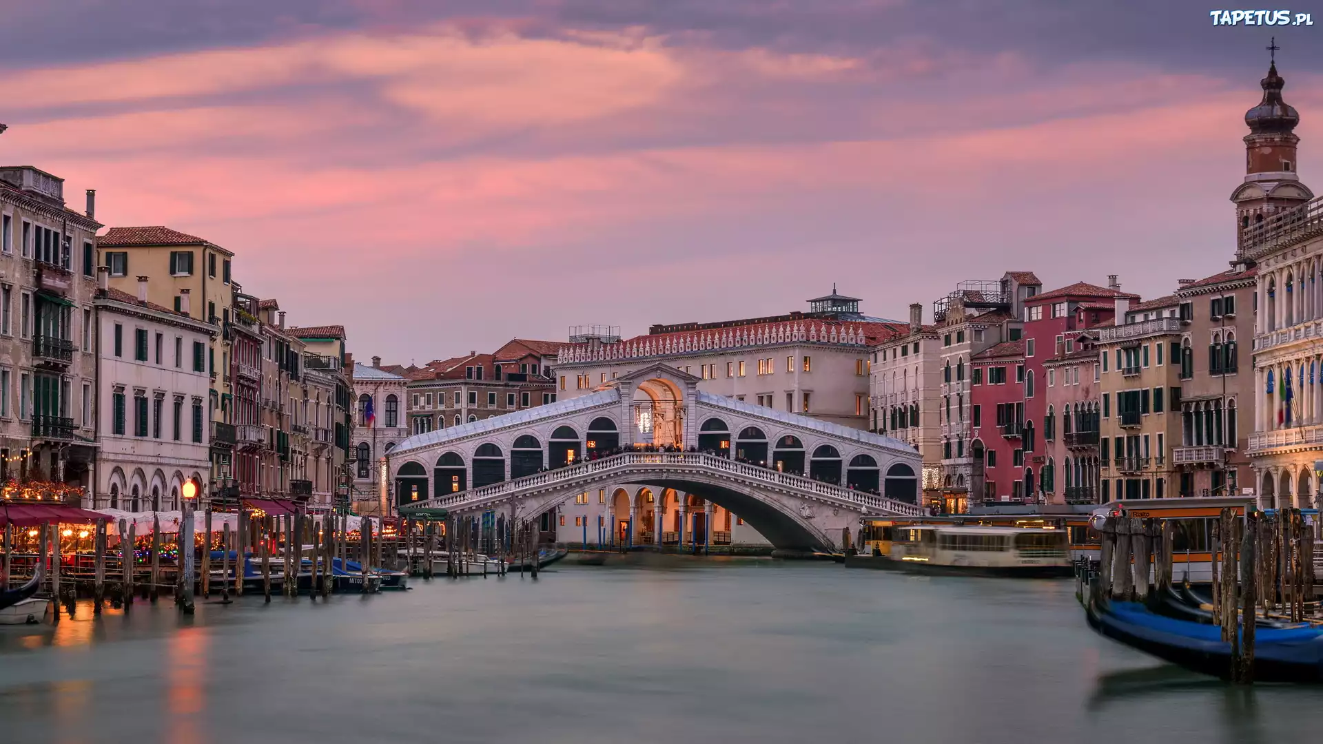 Włochy, Wenecja, Kanał, Canal Grande, Zachód słońca, Most Rialto, Domy, Łodzie