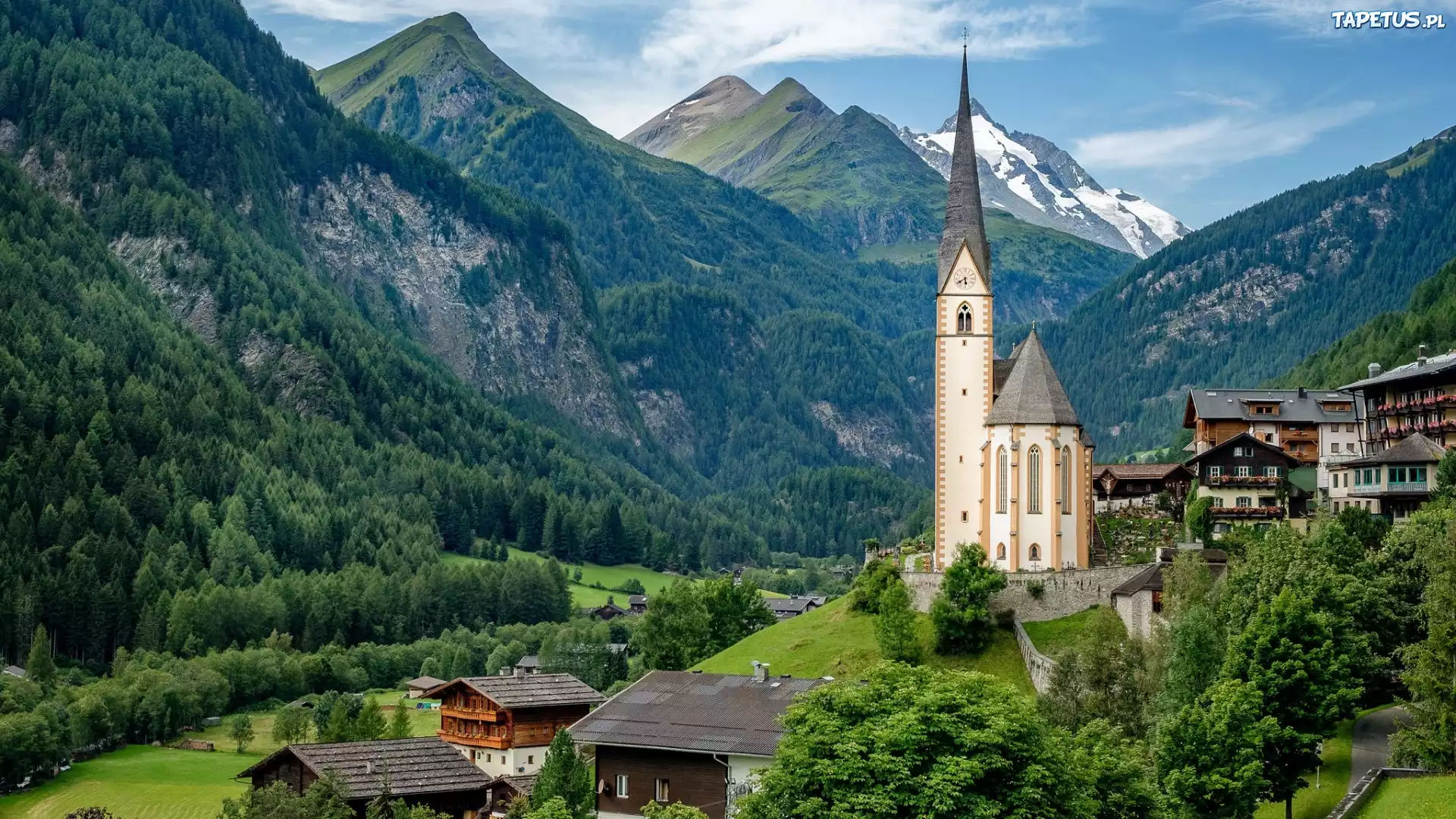 Austria, Heiligenblut am Großglockner, Góry Alpy, Kościół św. Wincentego z Saragossy, Lasy, Drzewa, Domy