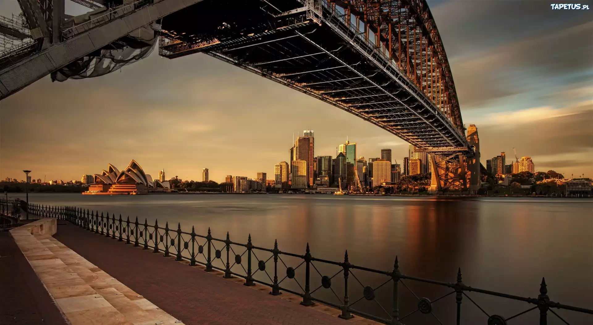 Australia, Sydney, Zatoka Port Jackson, Most Sydney Harbour Bridge, Sydney Opera House
