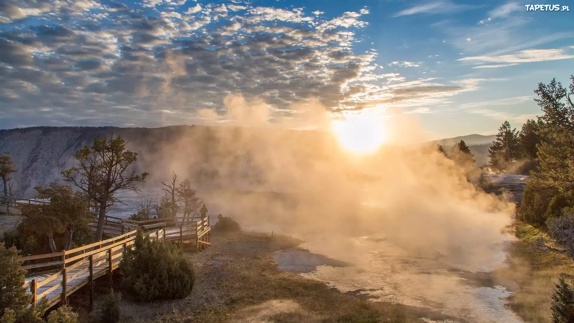 Park Narodowy Yellowstone, Wschód słońca, Pomost, Gorące, Źródła, Mammoth Hot Springs, Wyoming, Stany Zjednoczone