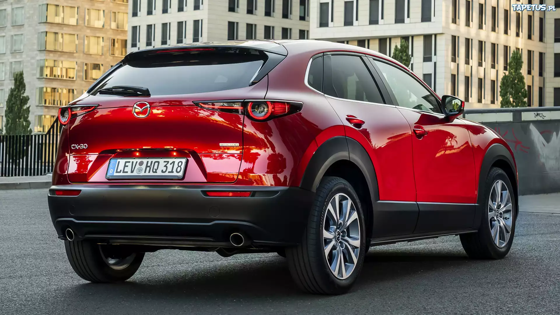 Czerwona, Mazda CX-30, Tył