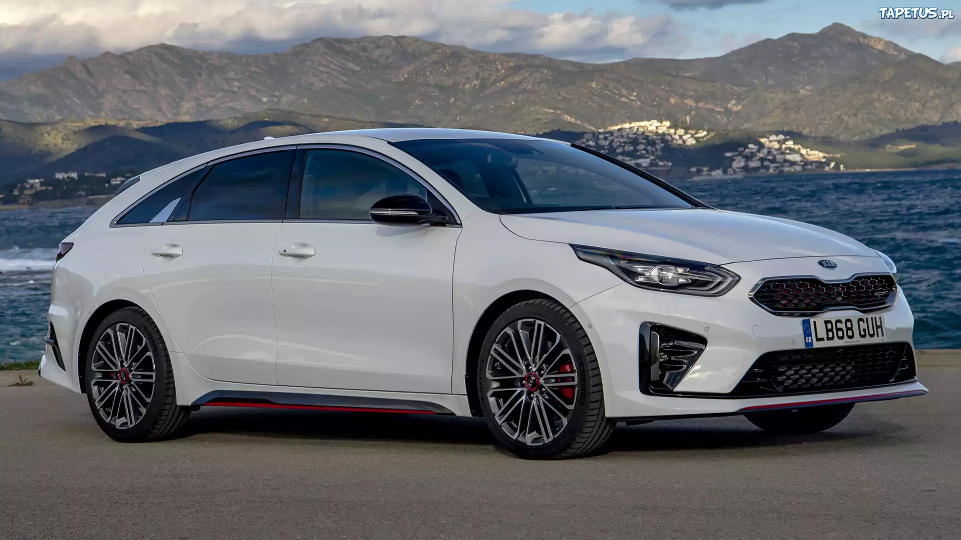 Bia?a, Kia ProCeed GT