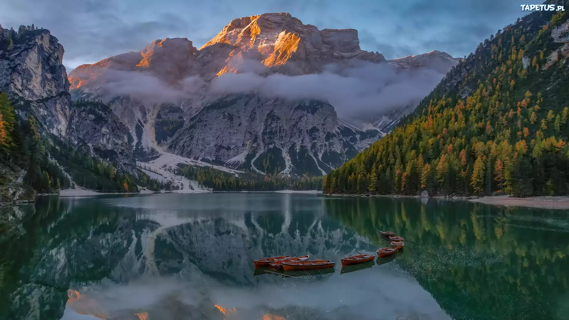 Góry, Dolomity, Jezioro, Pragser Wildsee, Łódki, Włochy