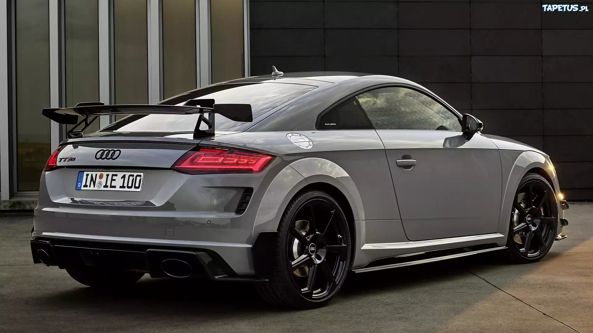 Audi TT RS, Coupe Iconic Edition
