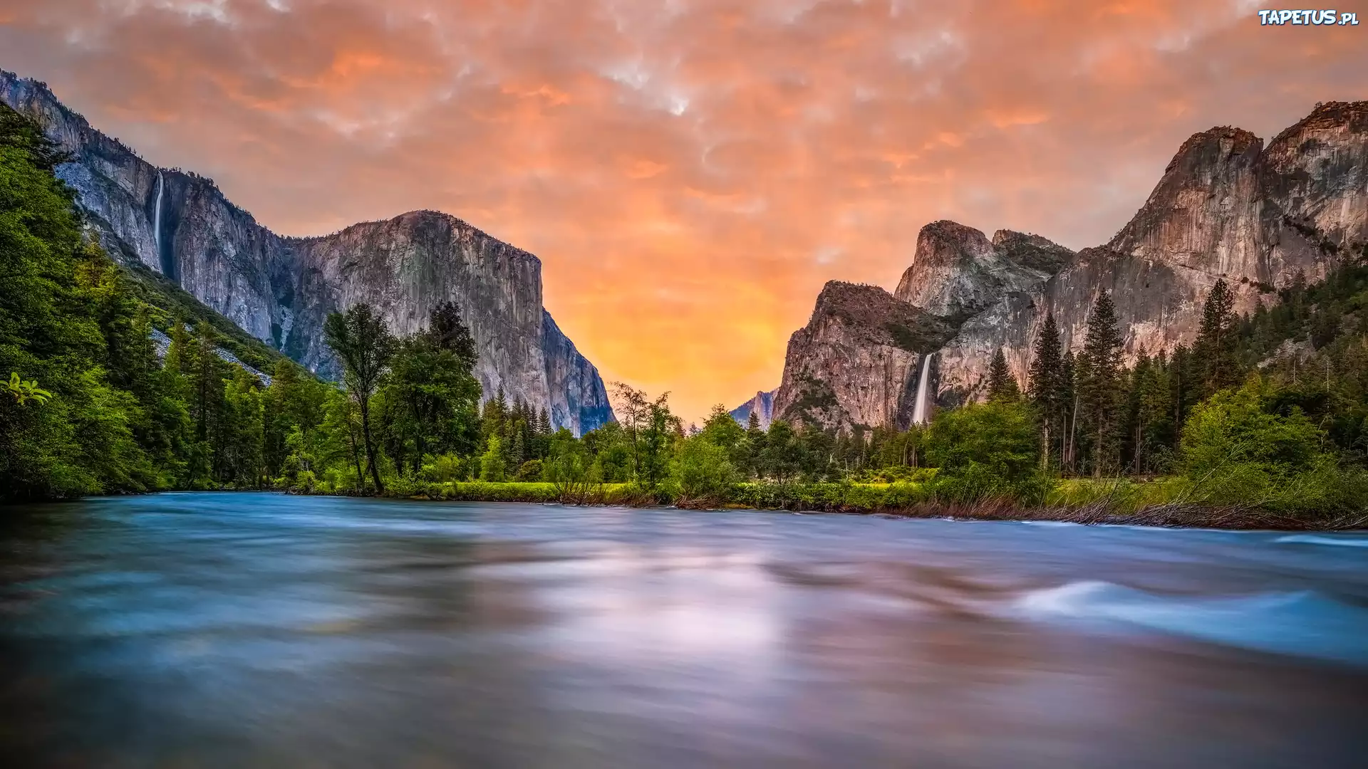 Drzewa, Góry, Formacja skalna, El Capitan, Rzeka, Merced, Park Narodowy Yosemite, Stan Kalifornia, Stany Zjednoczone