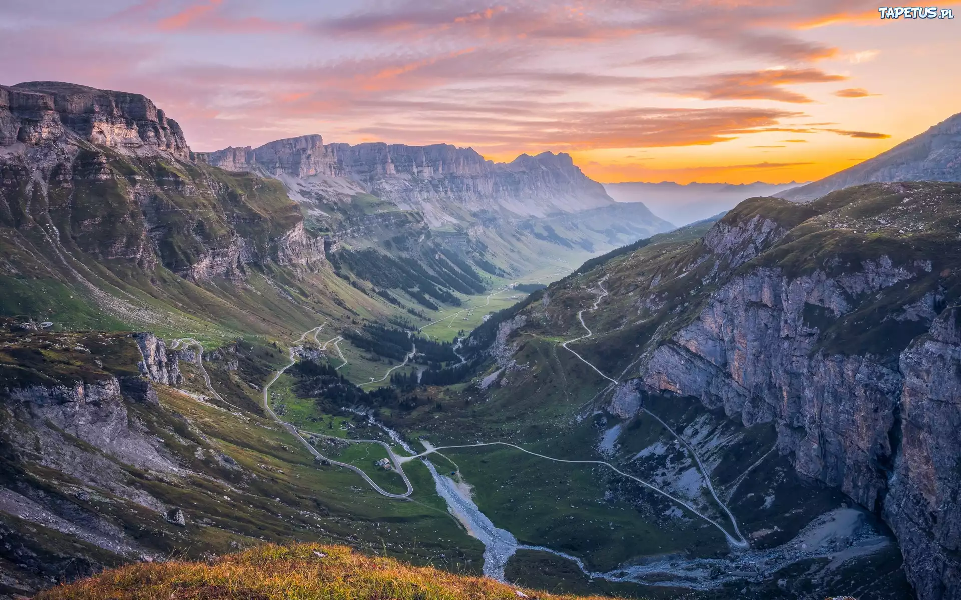 Szwajcaria, Góry, Alpy Glarneńskie, Przełęcz, Klausenpass, Drzewa, Wschód słońca, Chmury