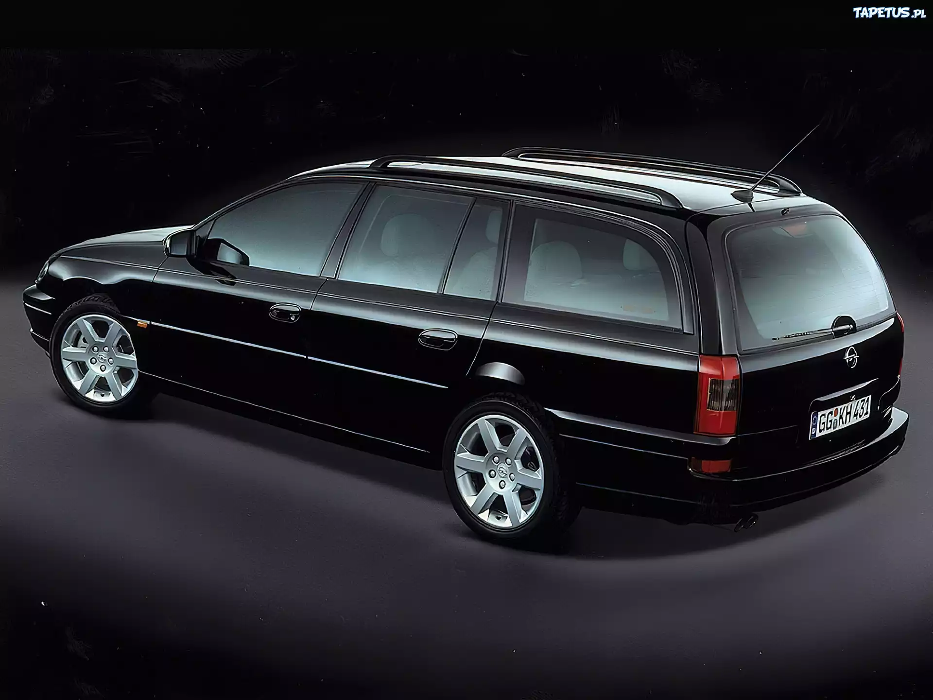 Czarny, Opel Omega, Kombi