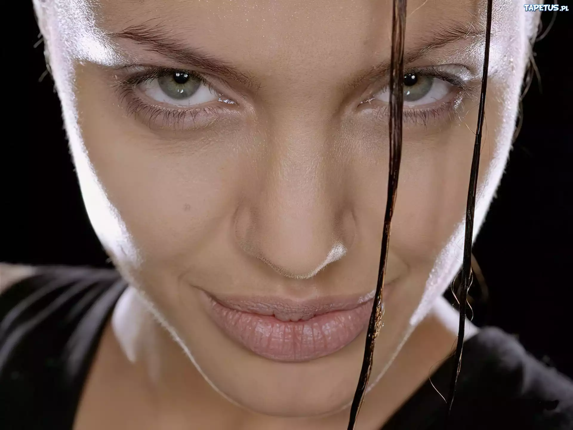 Angelina Jolie, czarny top
