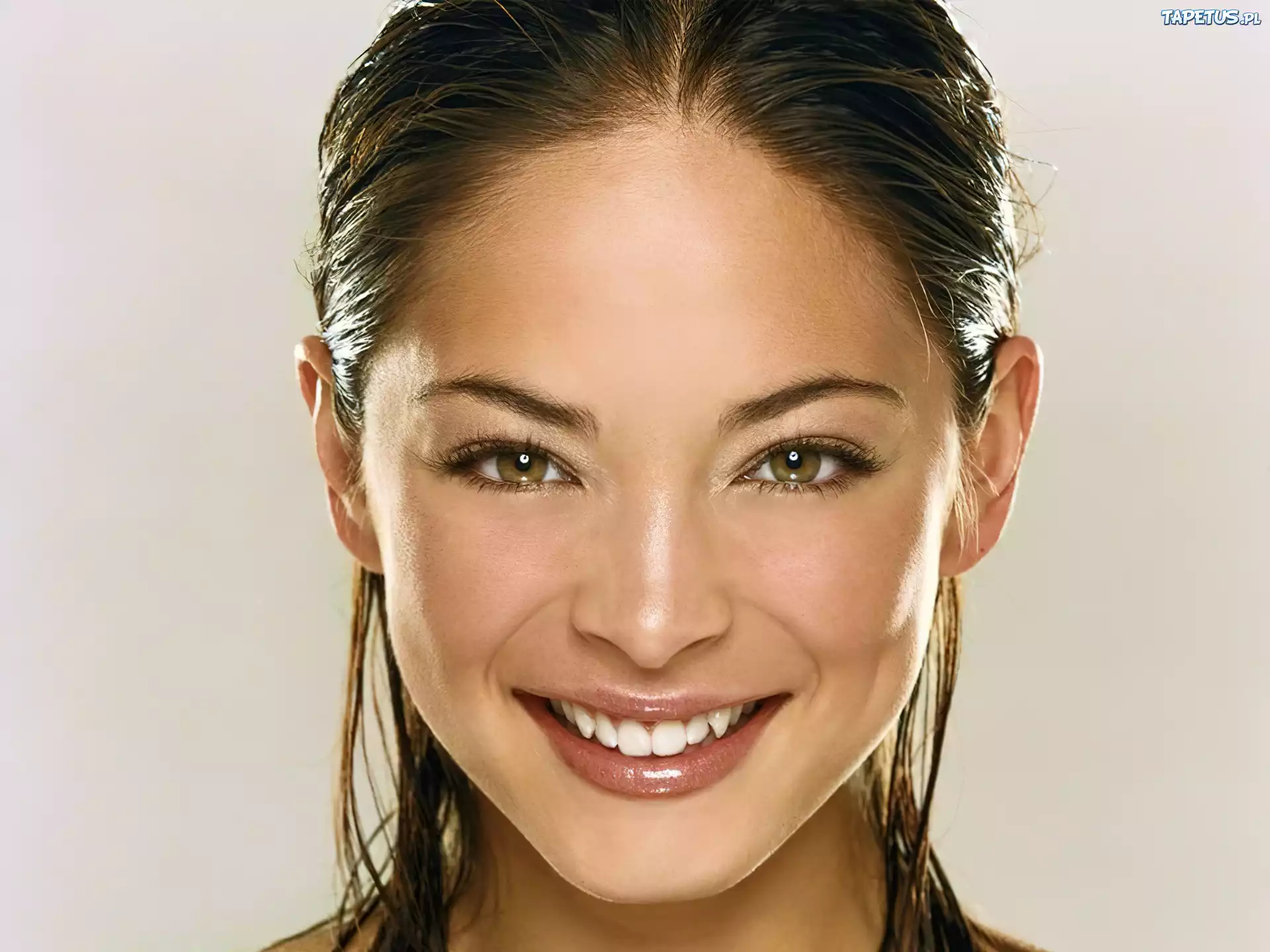 Kristin Kreuk, Twarzyczka, Uśmiech