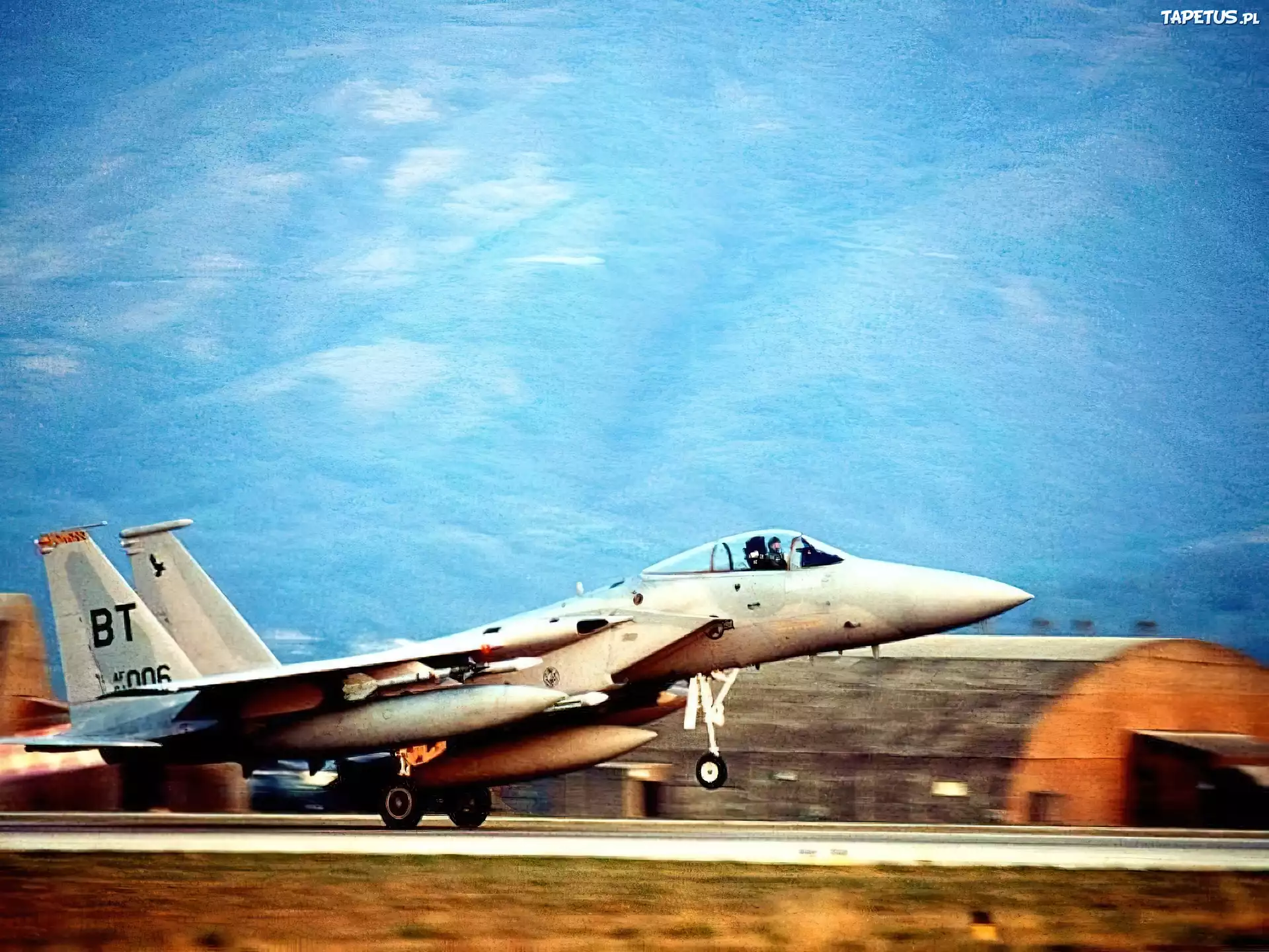F16, Odrzutowiec