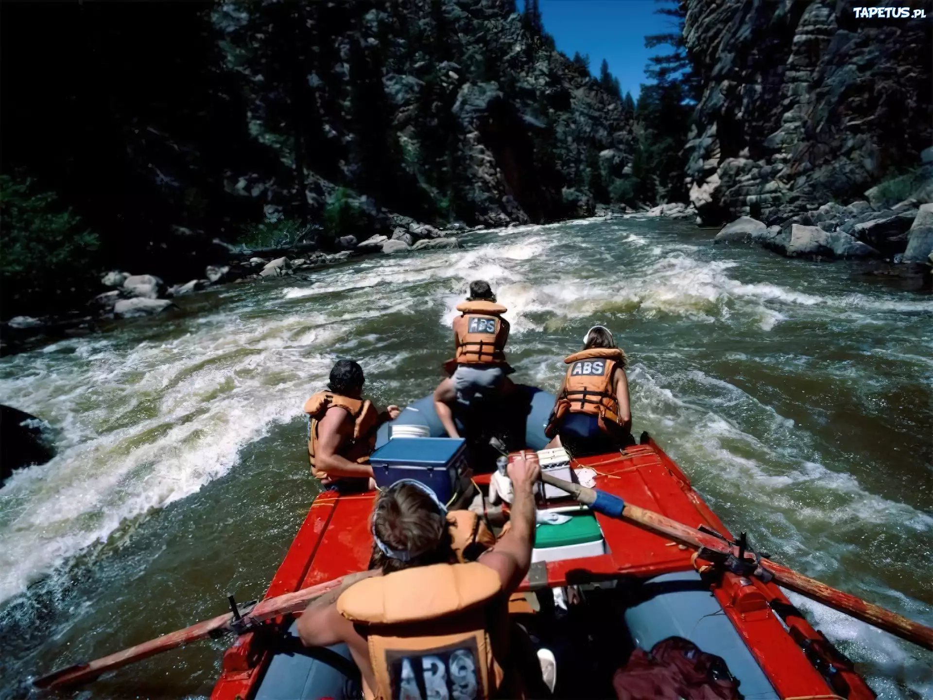 Rafting,spływ, rzeka, wiosła , ponton ,góry