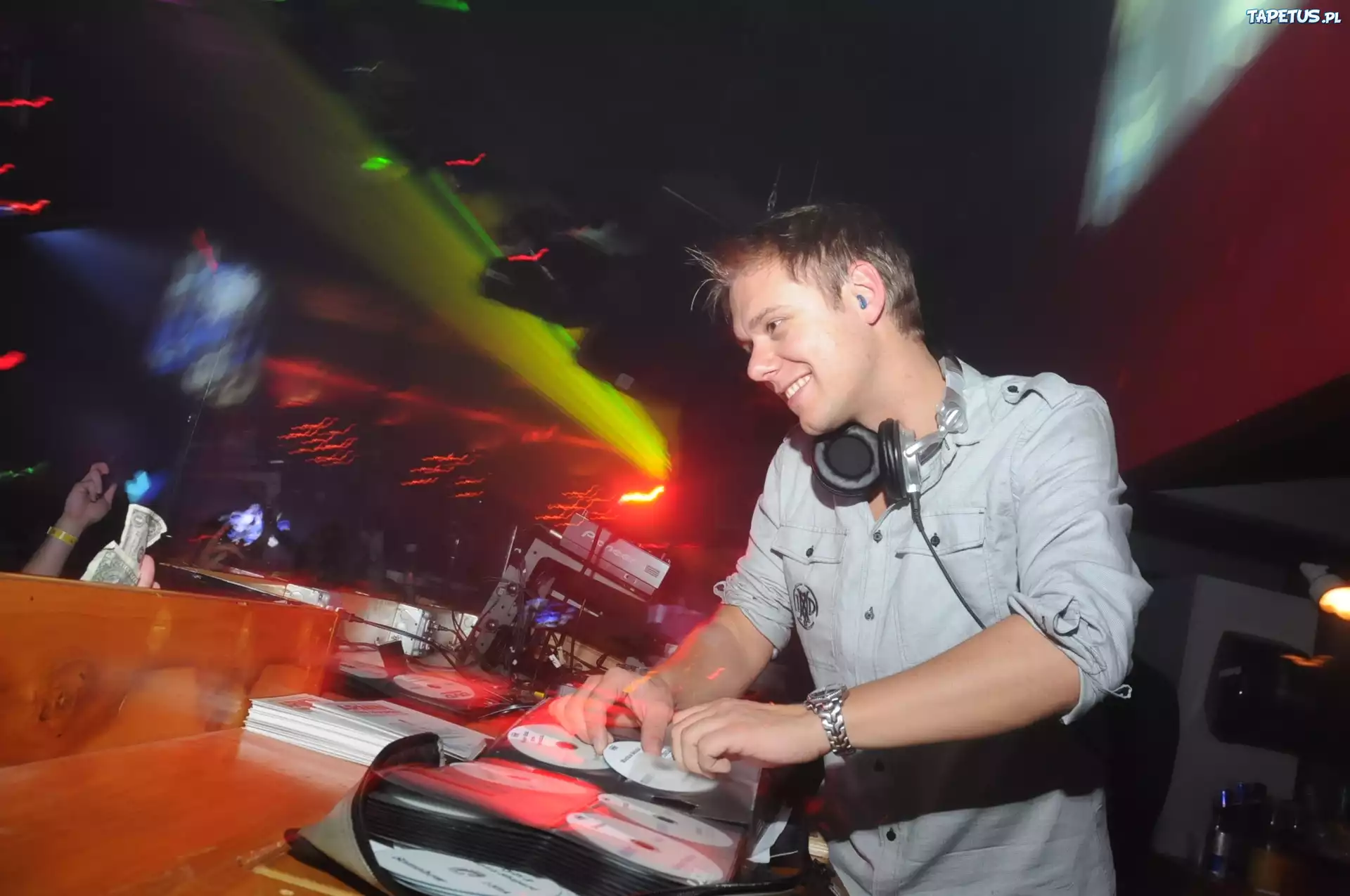 Armin van Buuren, Deki