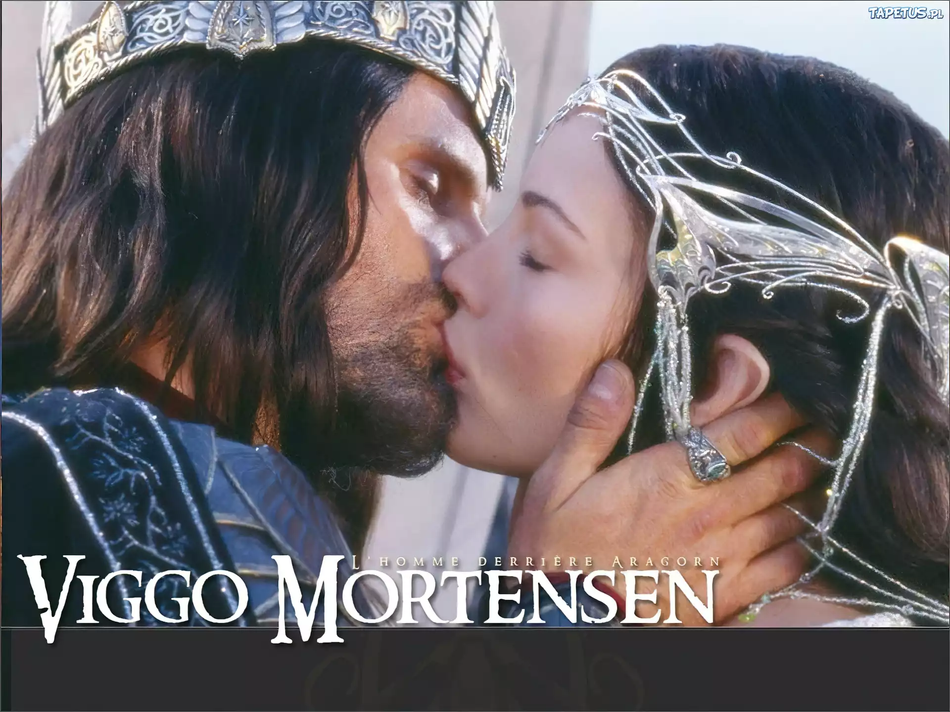 Viggo Mortensen, korona, pocałunek