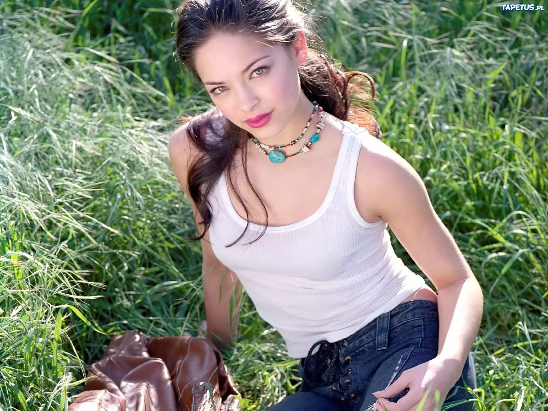 Kristin Kreuk, Trawa, Kurtka