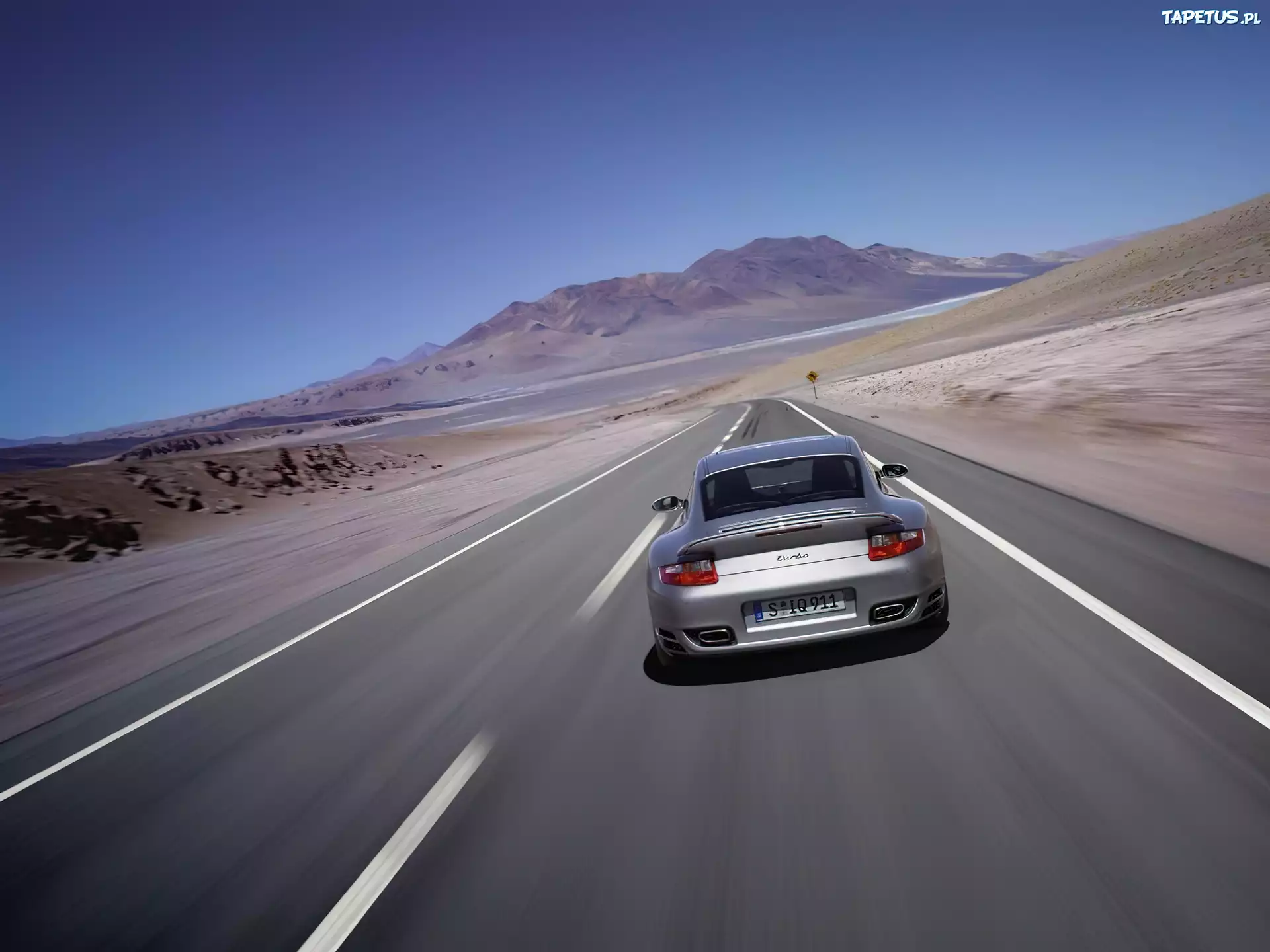 Carrera GT, Tył auta