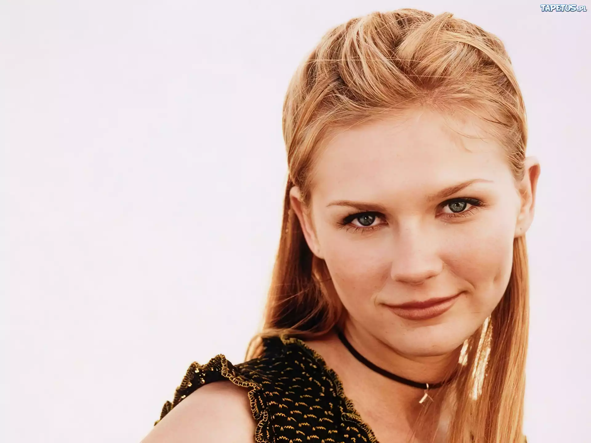 Buzia, Kirsten Dunst