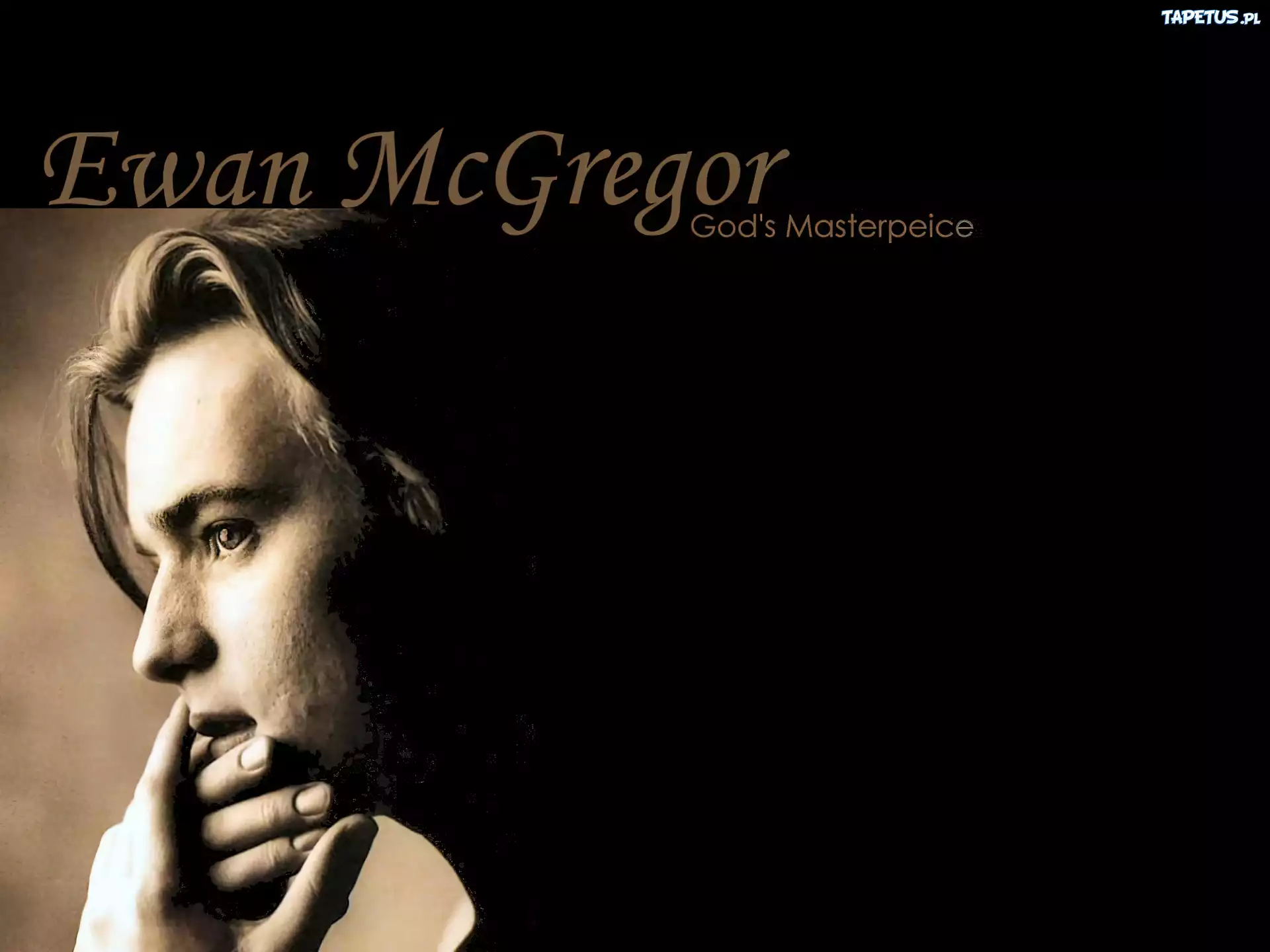 Ewan McGregor,profil twarzy, ręce