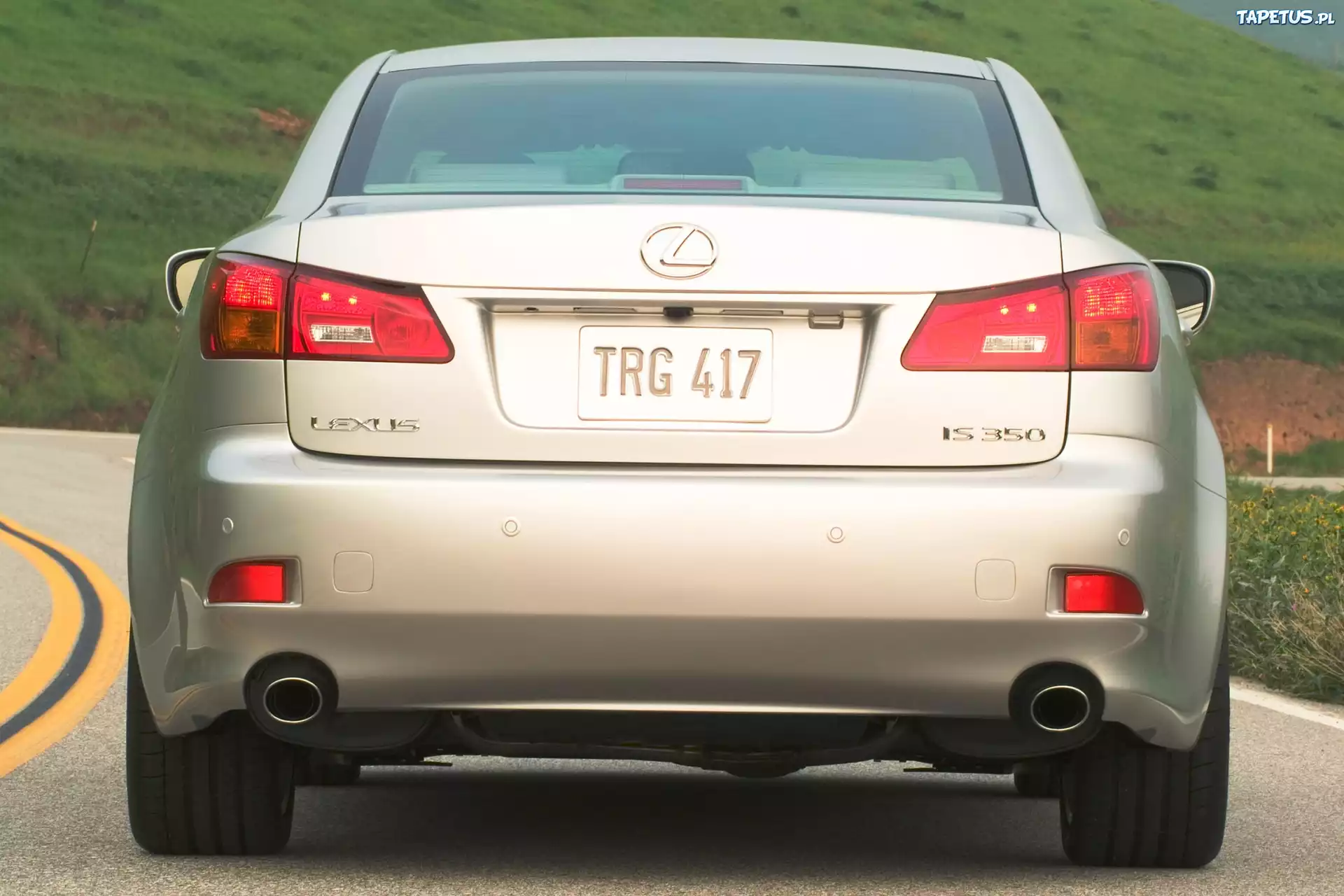 Lexus IS, Tył