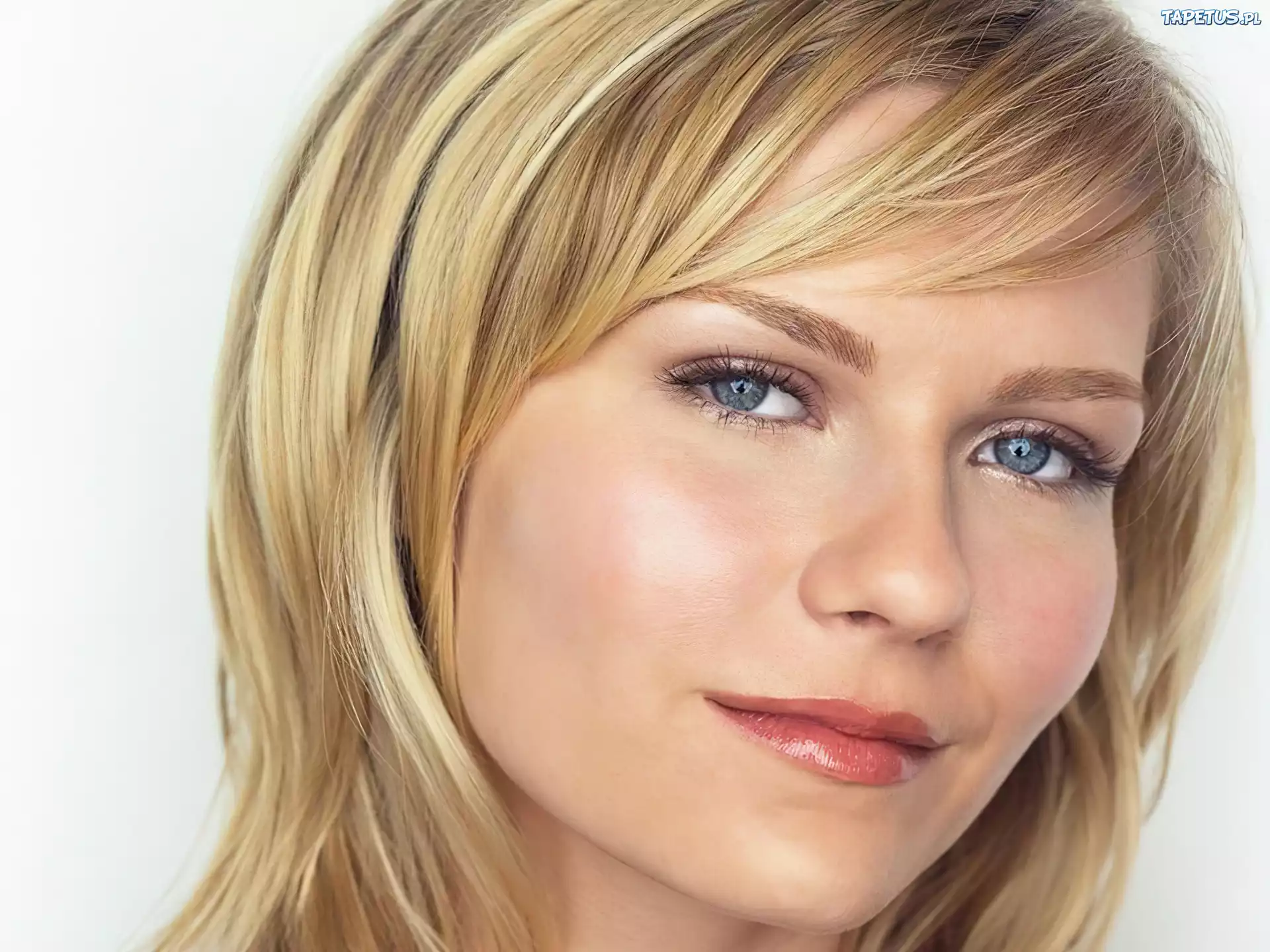 Kirsten Dunst, Niebieskie, Oczy