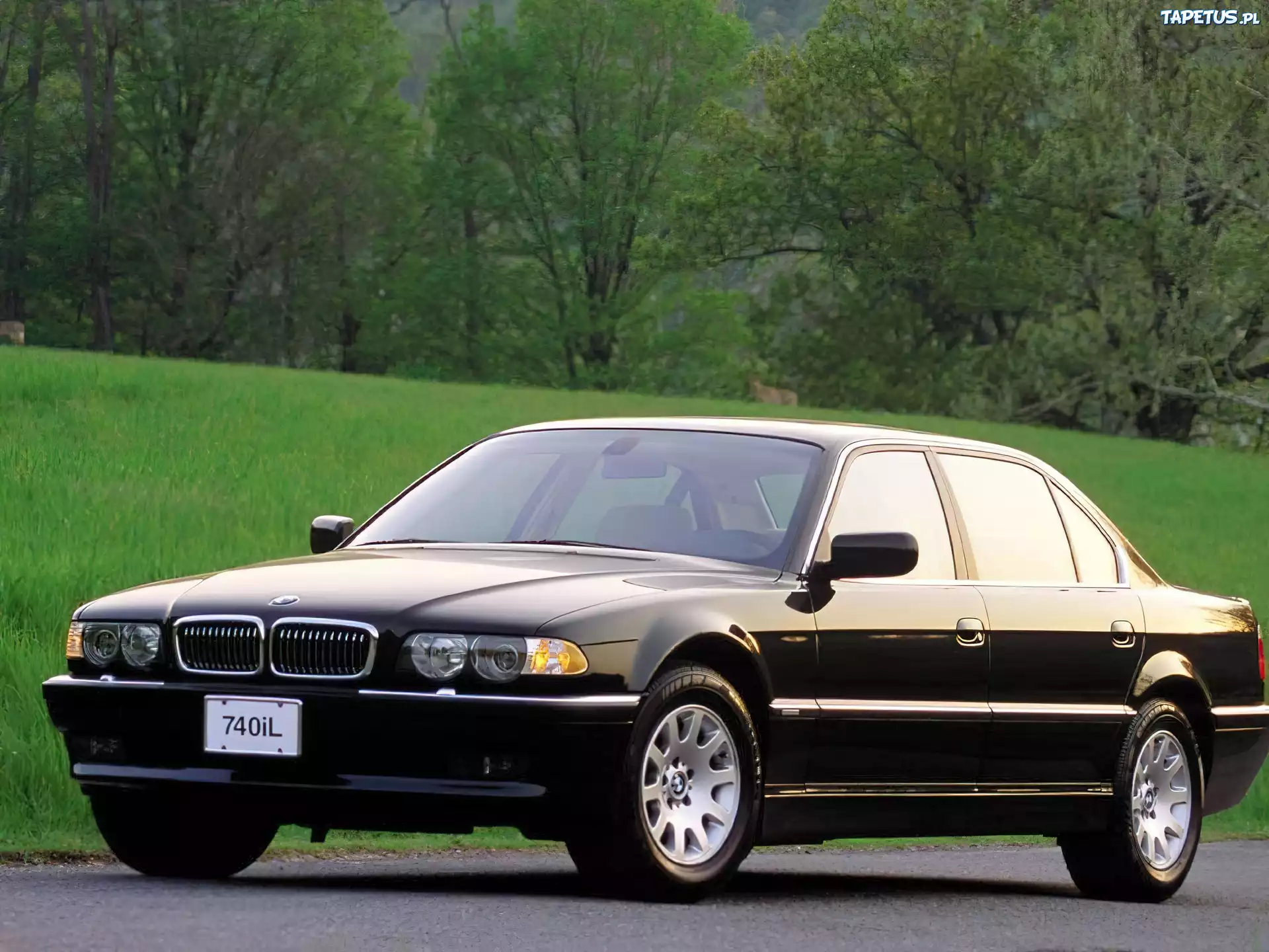 Czarne, BMW 7
