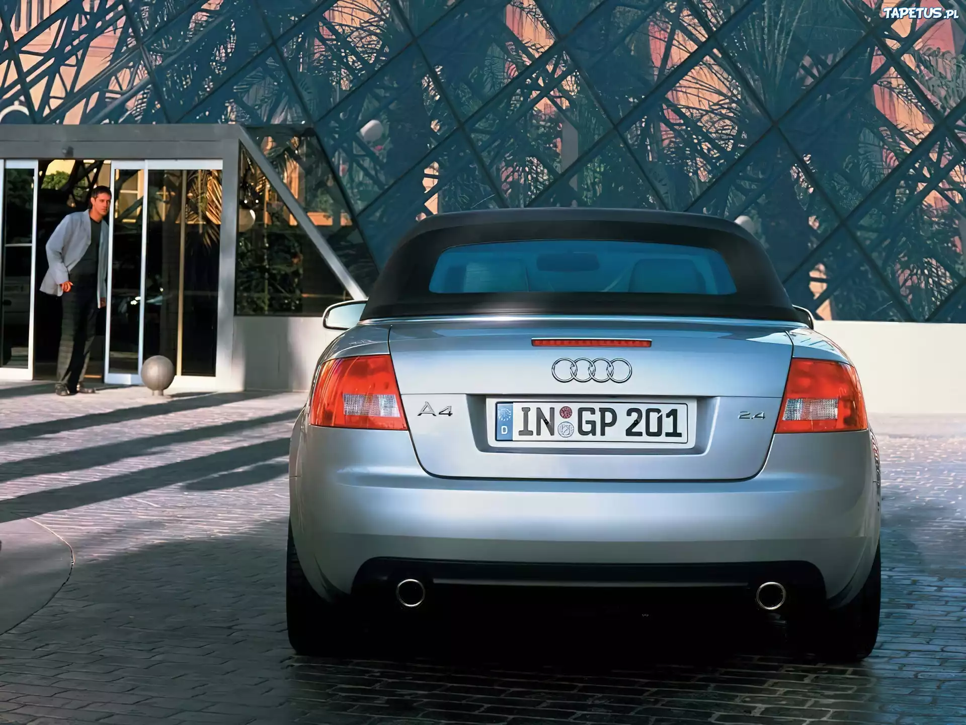 Audi A4, Cabrio, Tył
