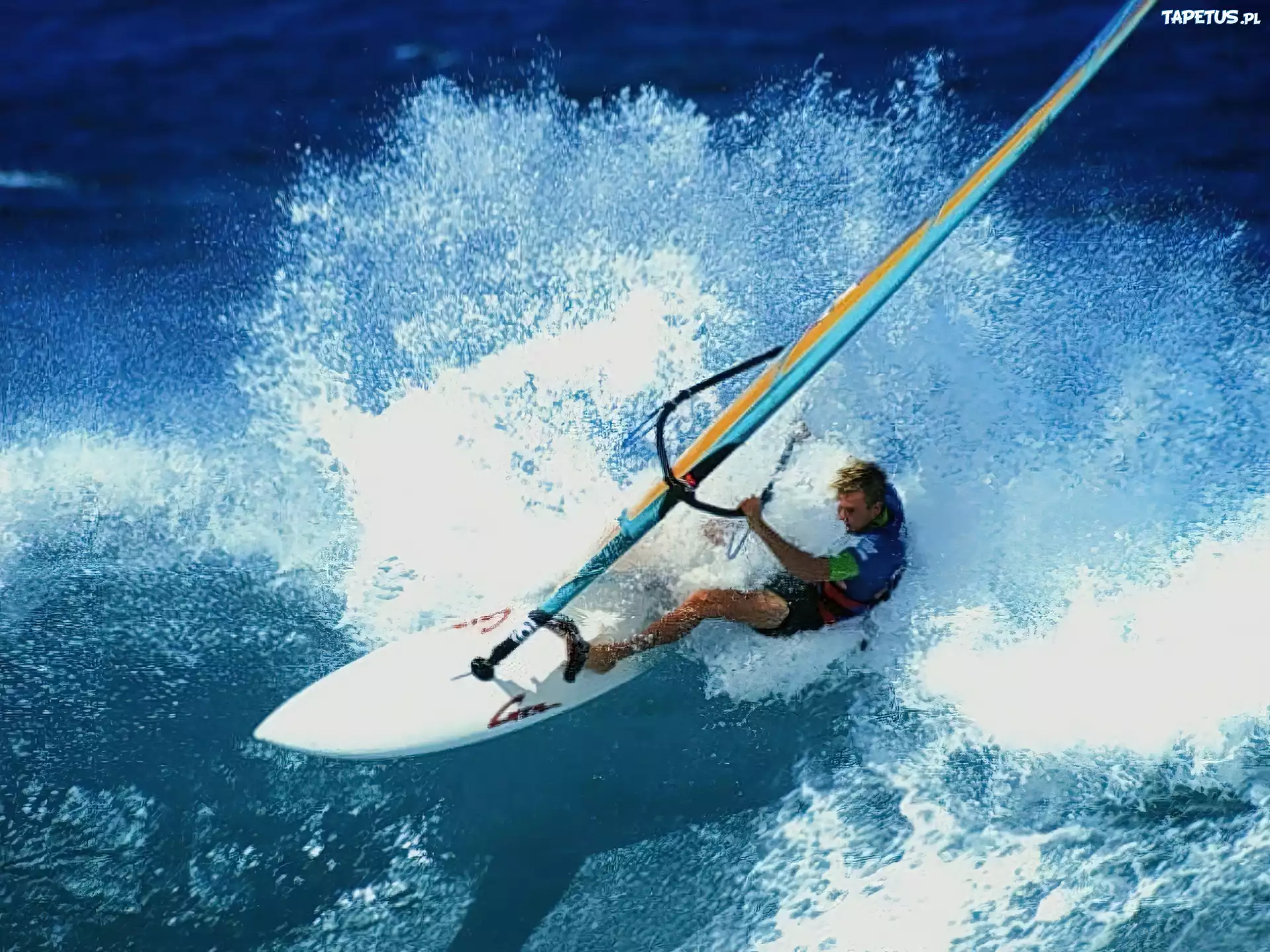 Windsurfing,deska, żagiel , morze,fala