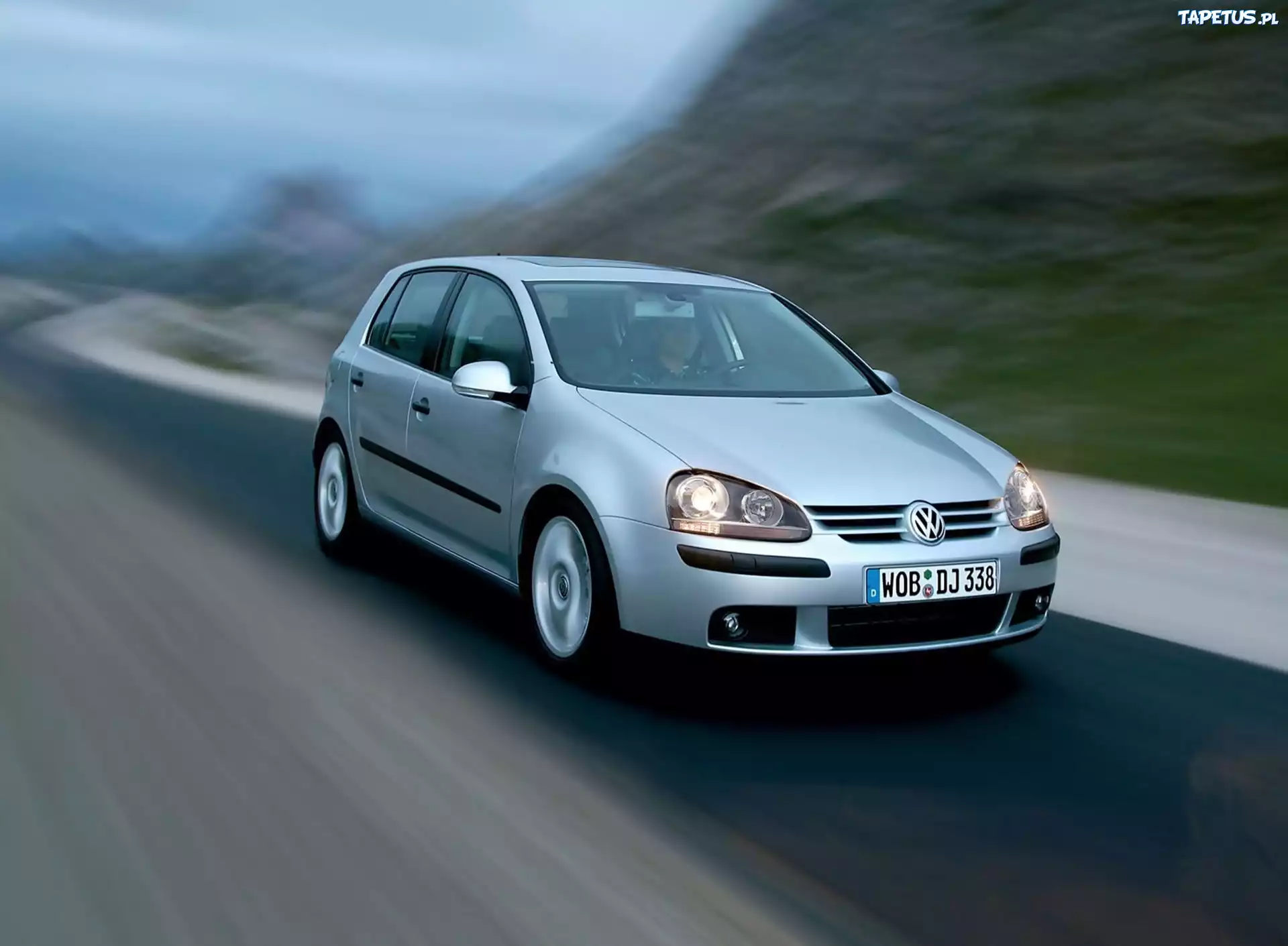 Volkswagen Golf 5, Srebrny