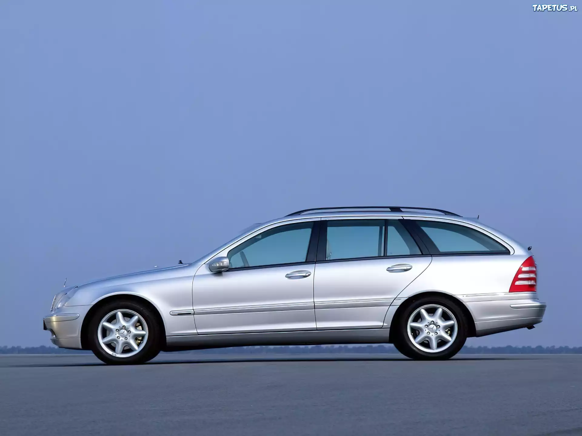 Mercedes C-klasa, Srebrny, Metalik, Prawy Profil