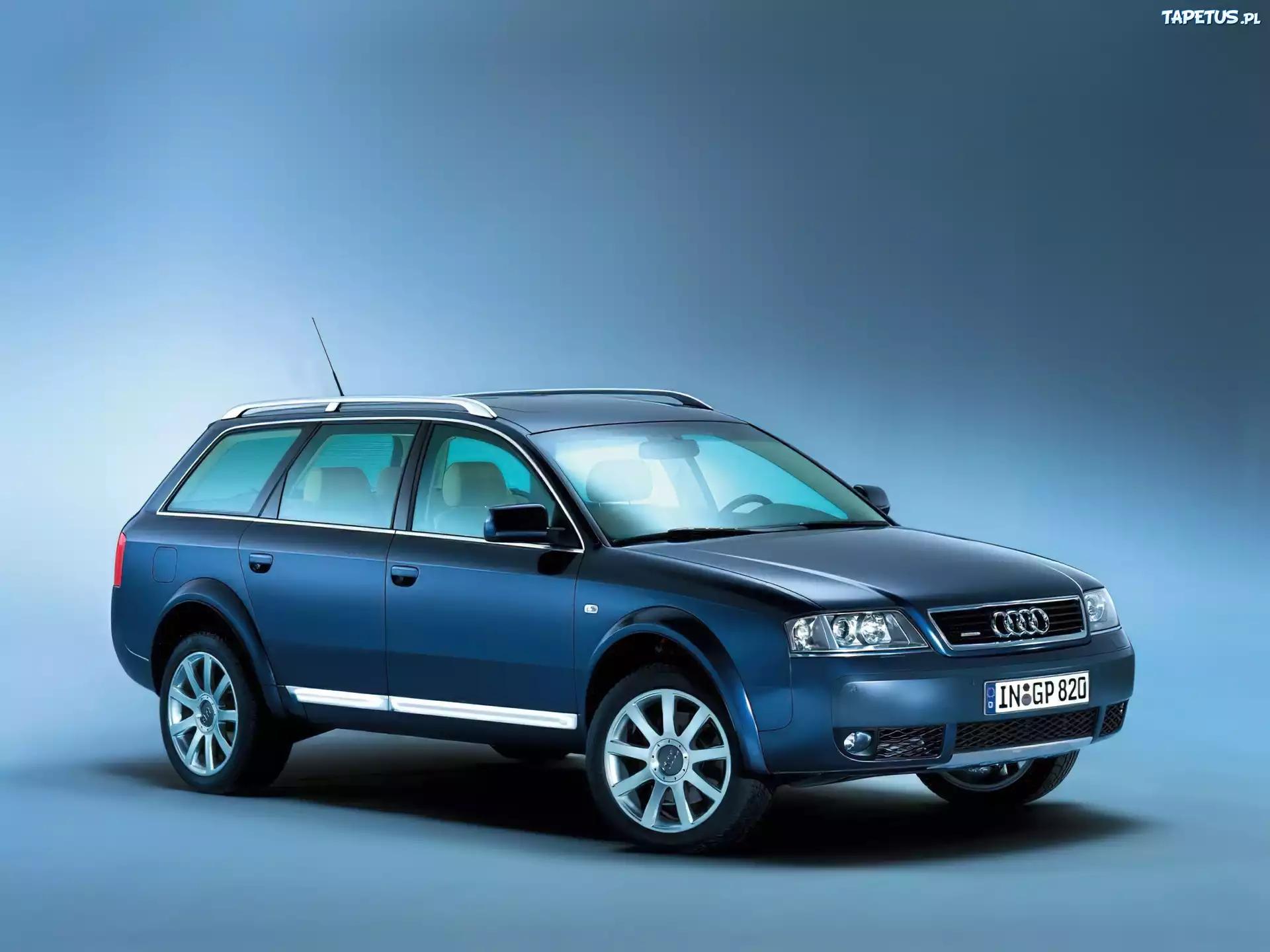 Niebieski, Audi Allroad