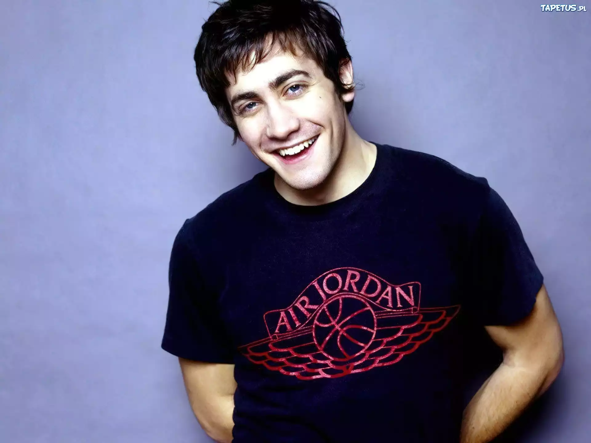 Jake Gyllenhaal,czerwony napis