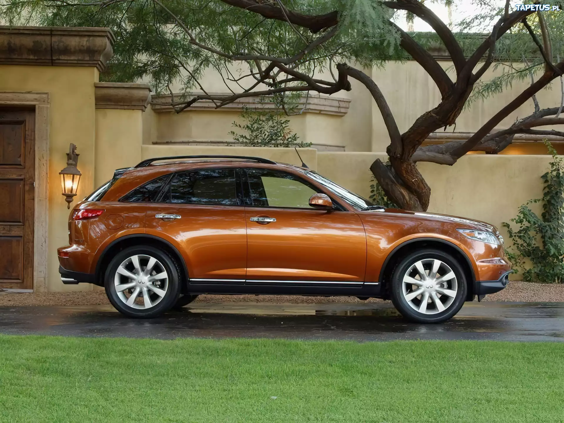 Infiniti FX 45, Prawy Profil
