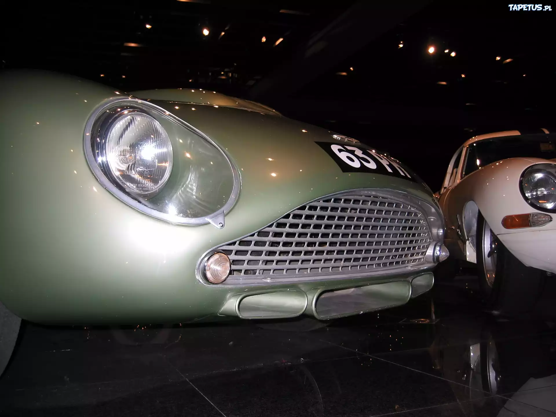 Aston Martin, światła, przód
