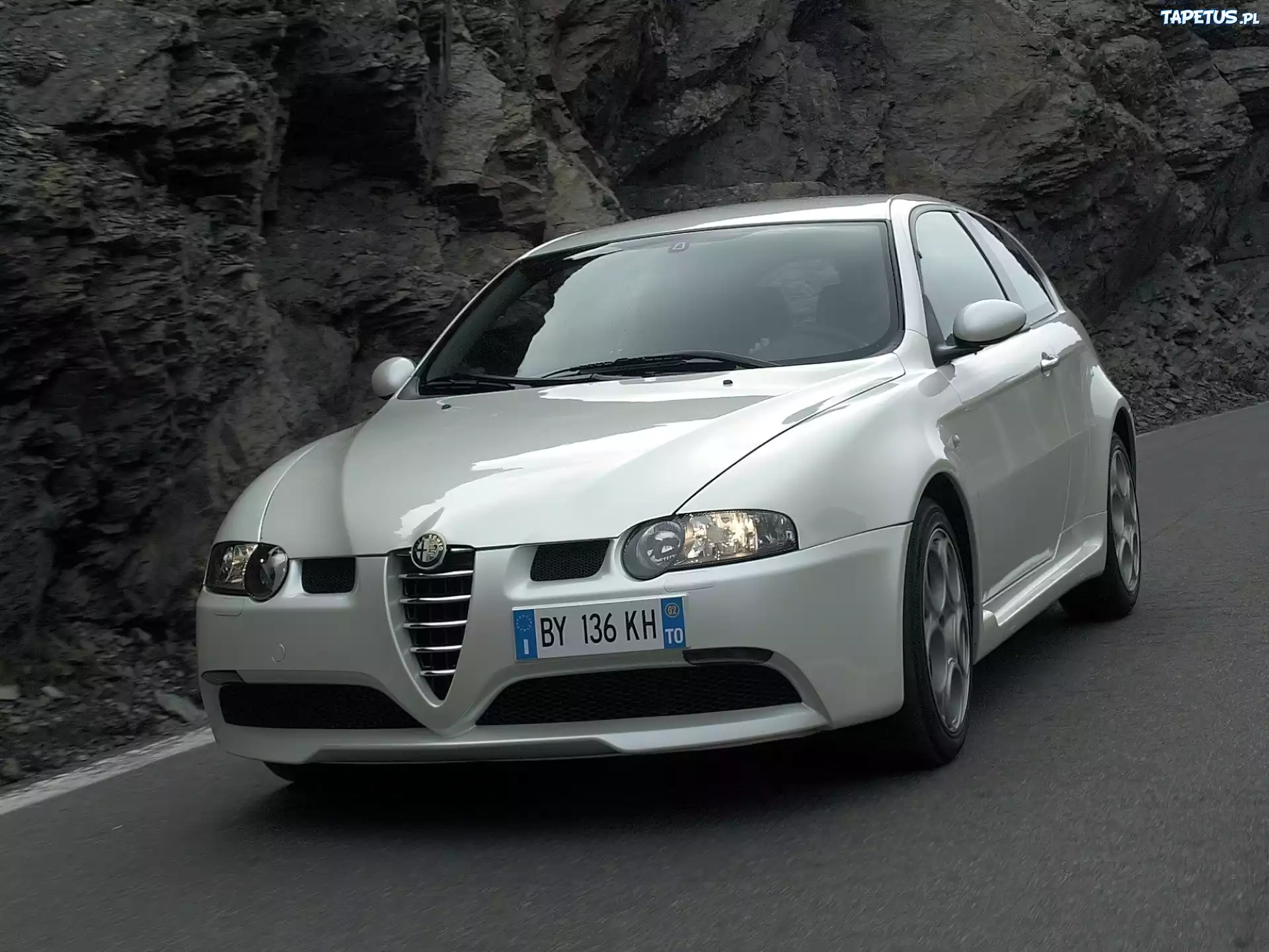 Alfa Romeo 147, Przód