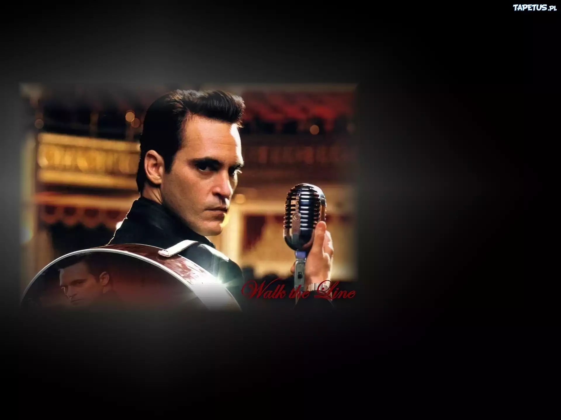 Joaquin Phoenix,mikrofon