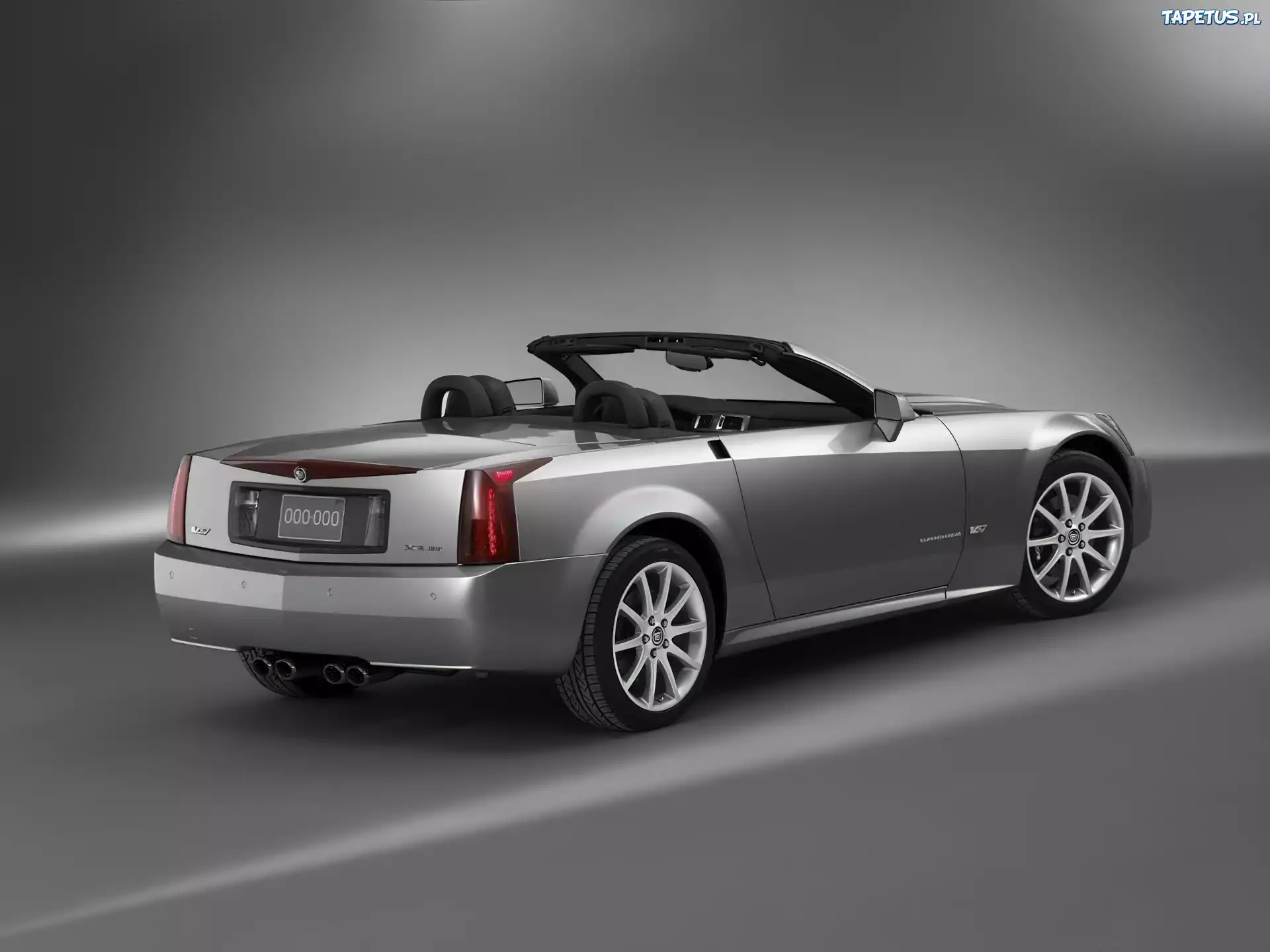 Srebrny, Cadillac XLR