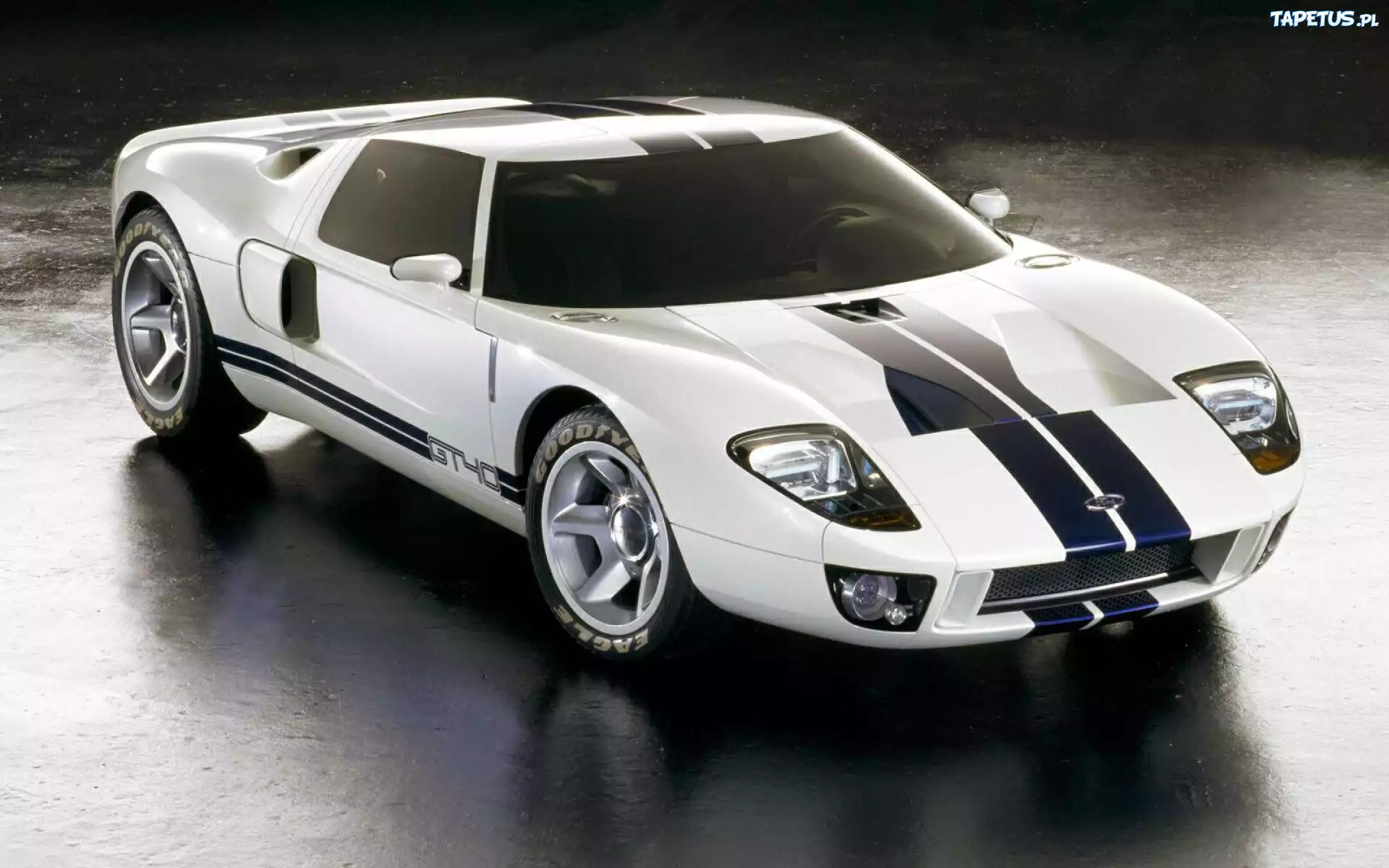 Biały, Ford, GT