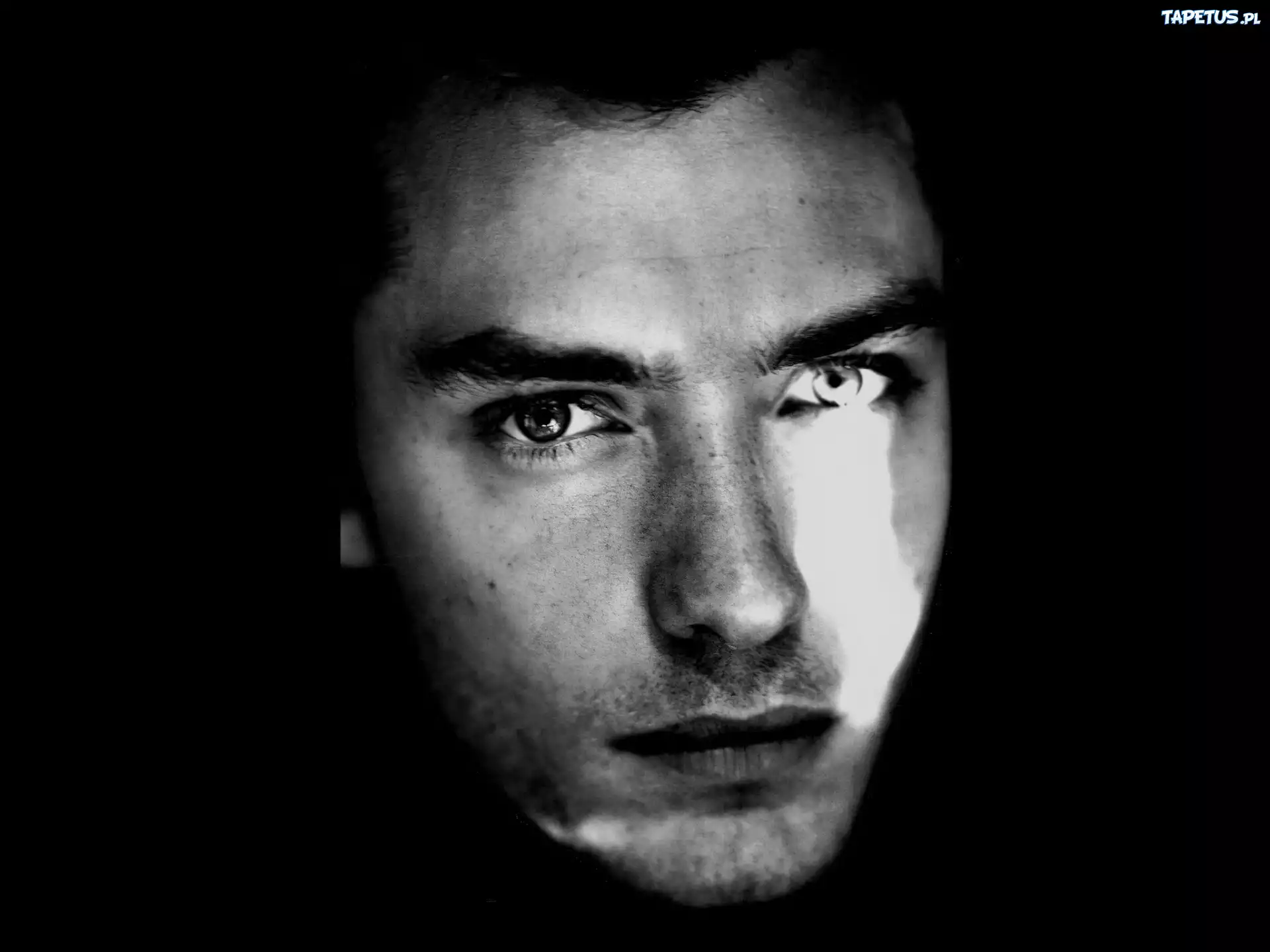 Jude Law,jasne oczy