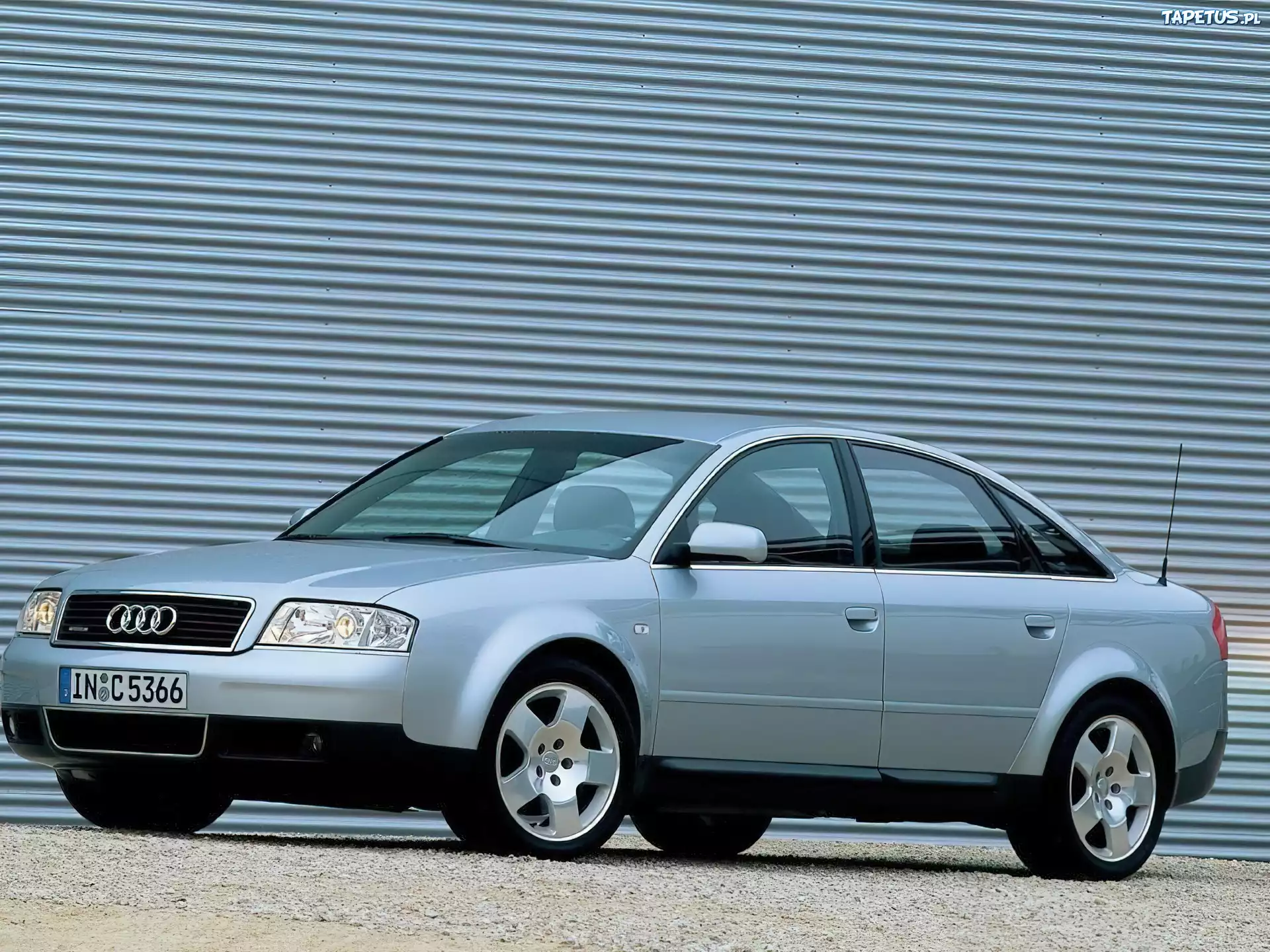 Srebrne, Audi A6