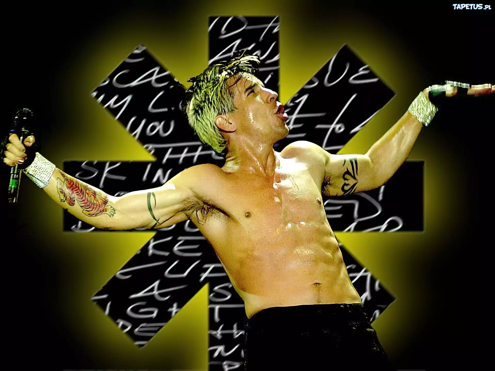 Red Hot Chili Peppers,tatuaże,mikrofon