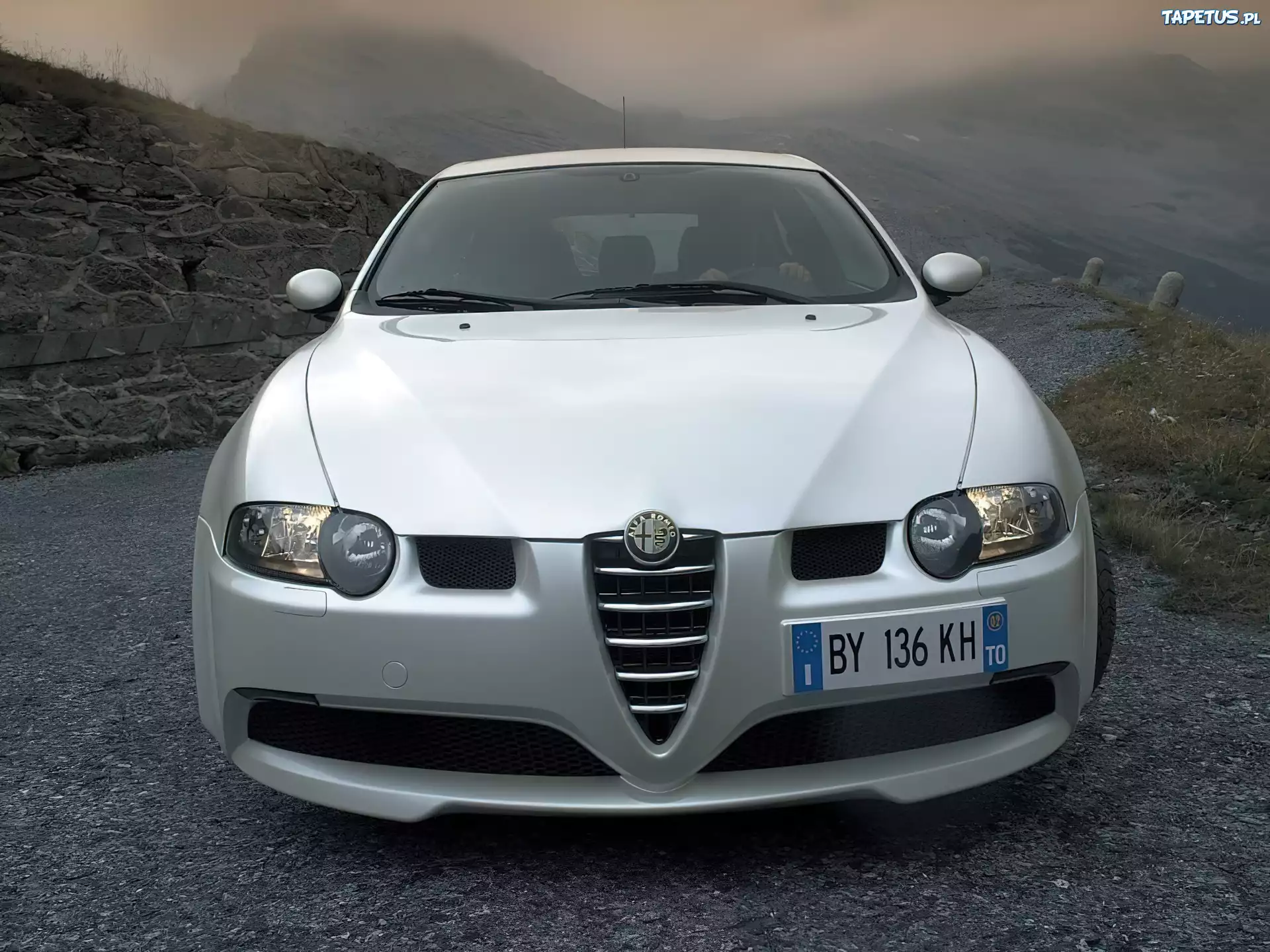Alfa Romeo 147, Przód