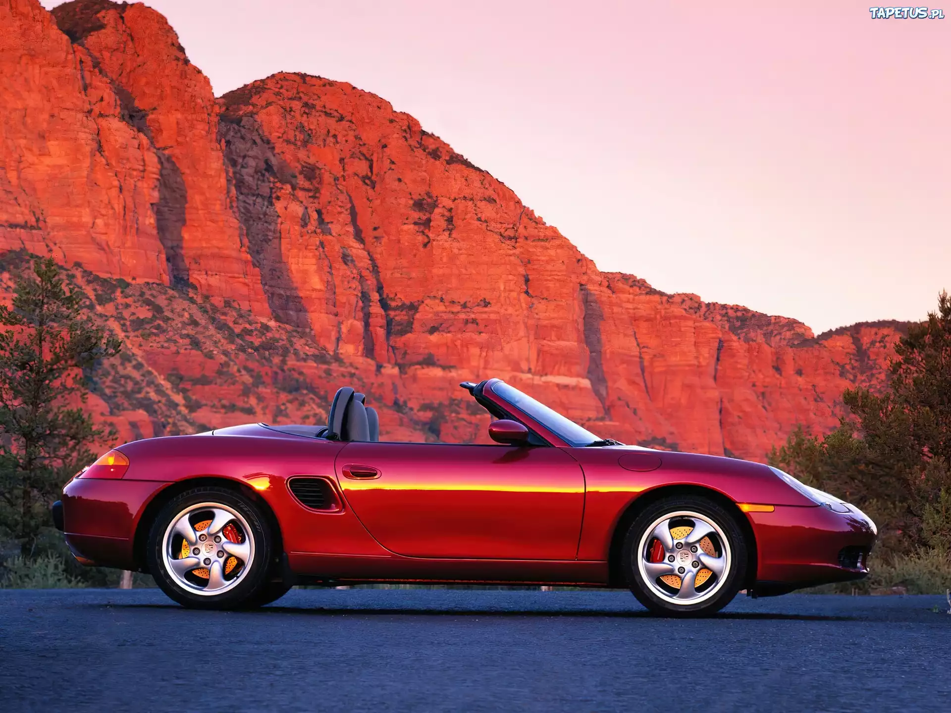 Bordowe Cabrio
