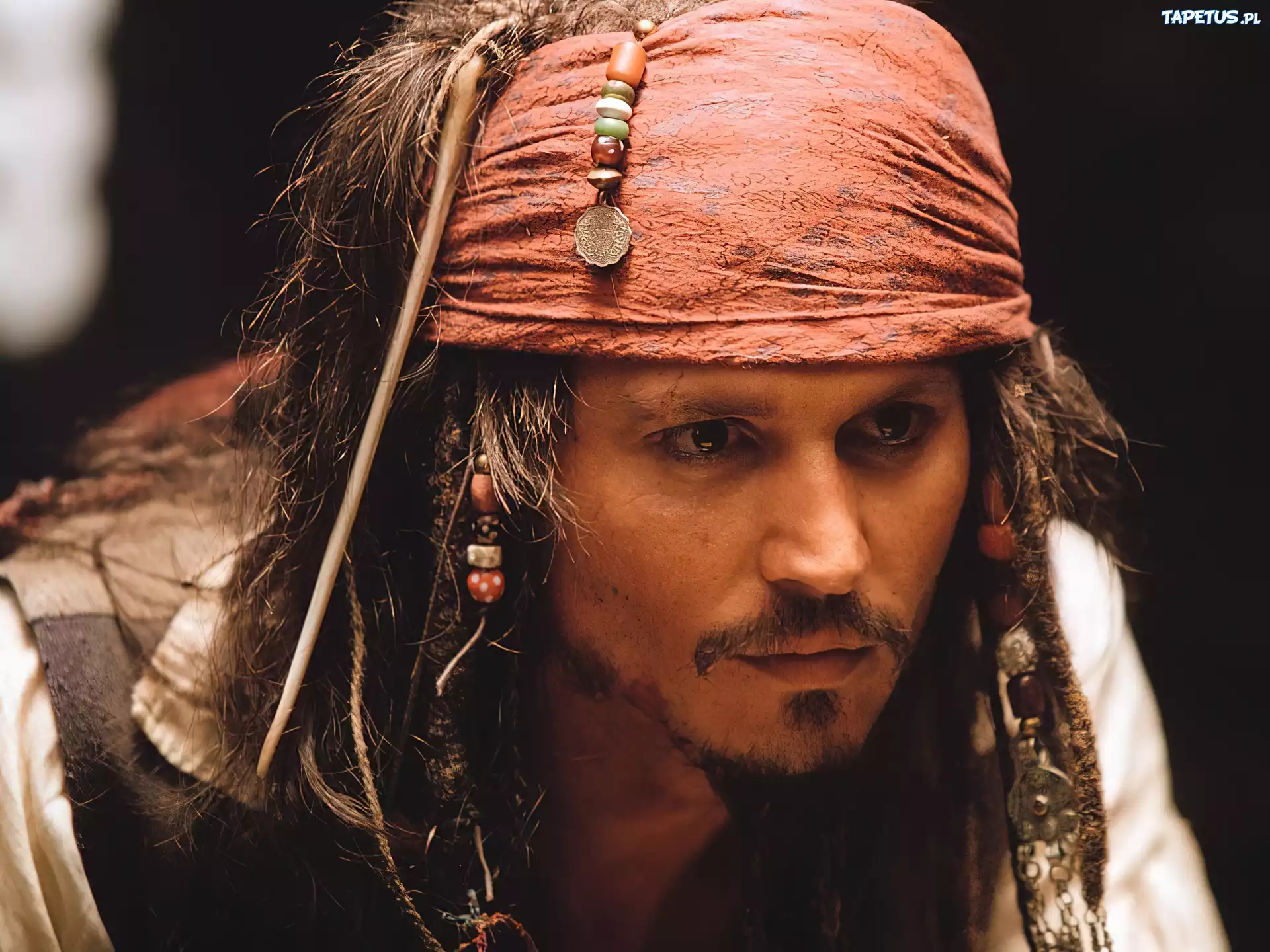Piraci Z Karaibów, Johnny Depp, korale, chusta