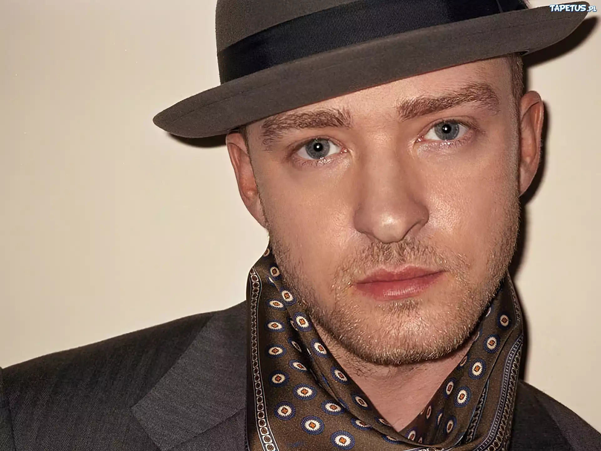 Justin Timberlake, Kapelusz, Chustka
