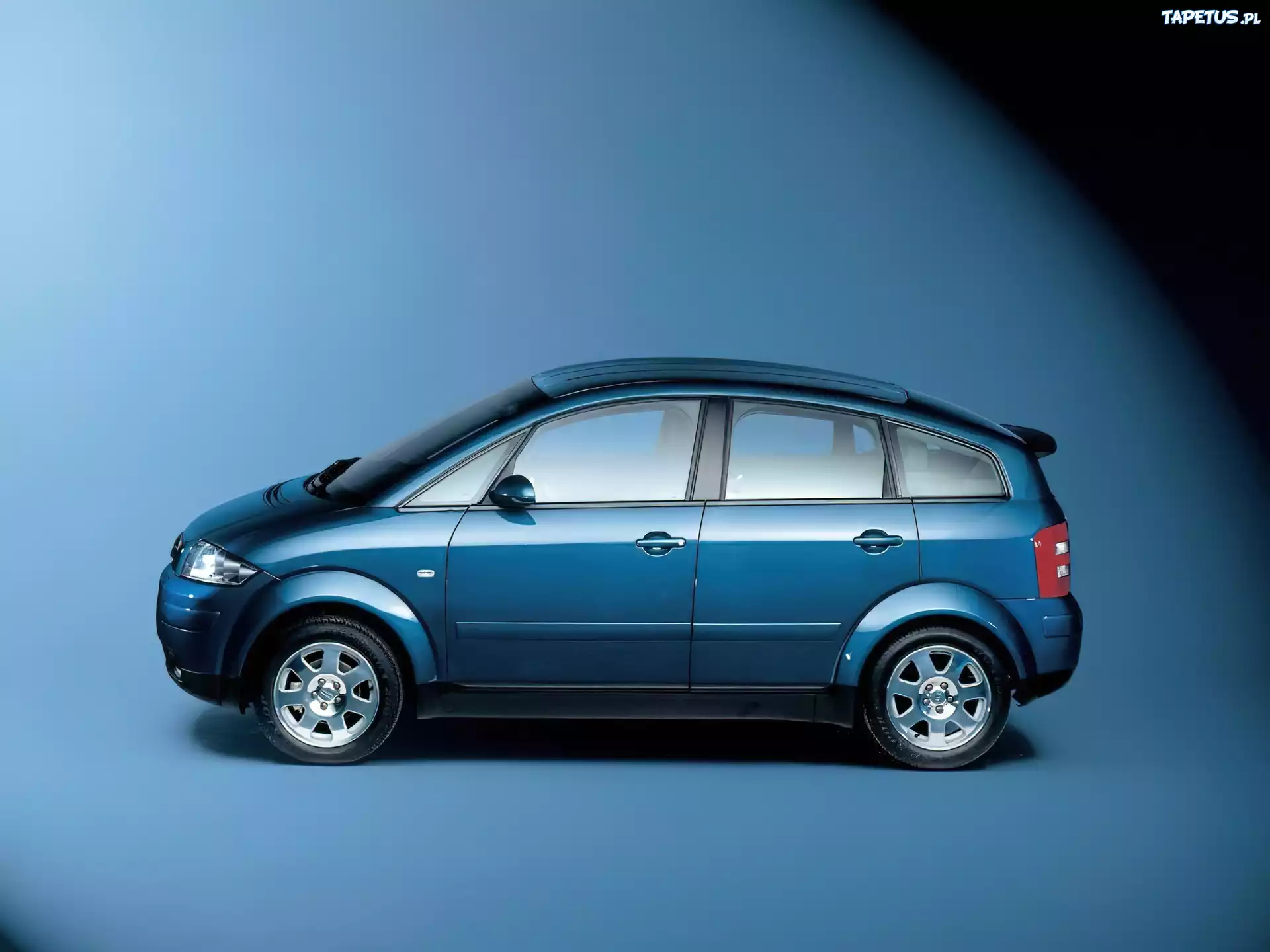 Audi A2, Lewy Profil